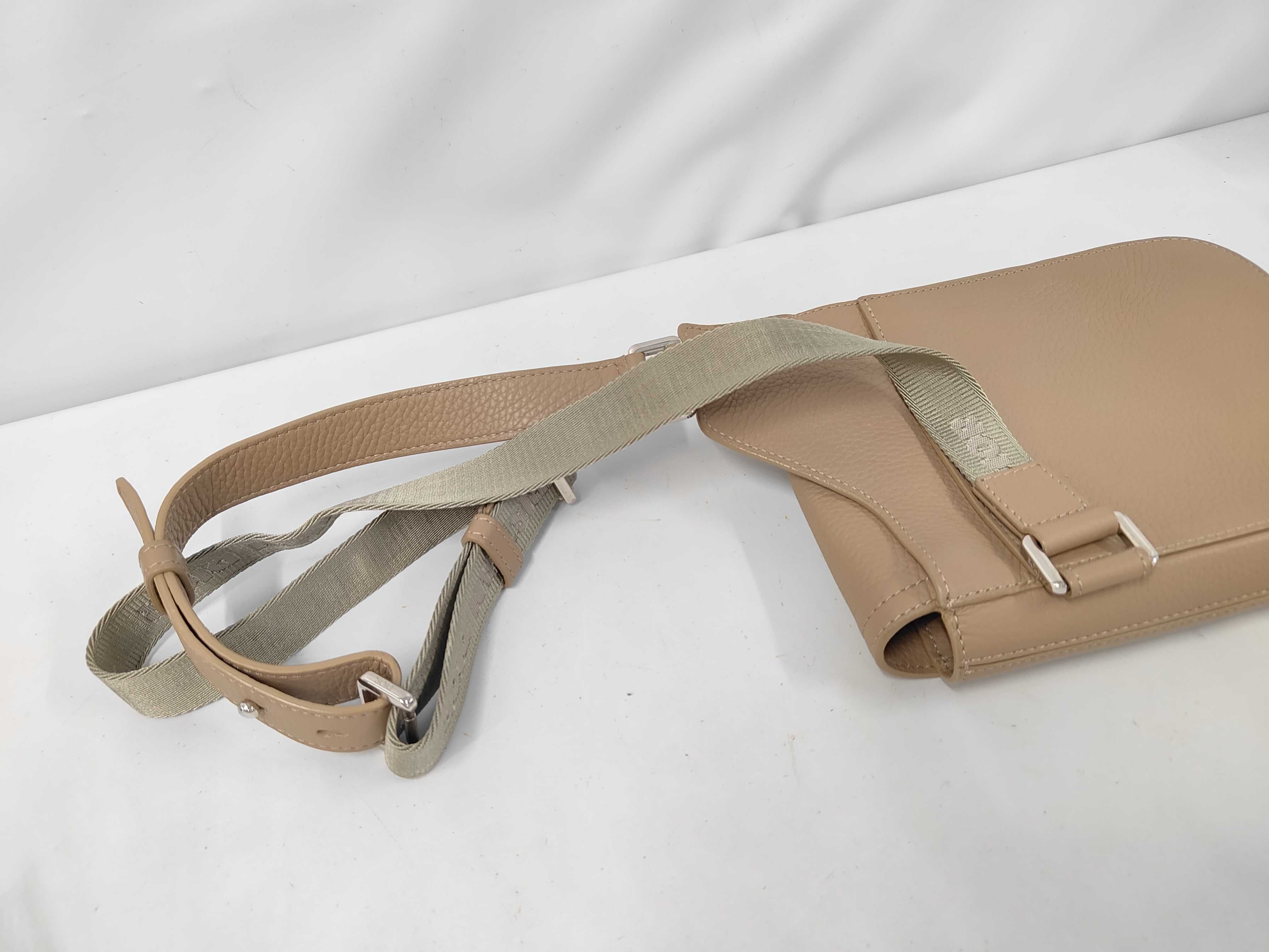 C Shoulder Bag — view 5