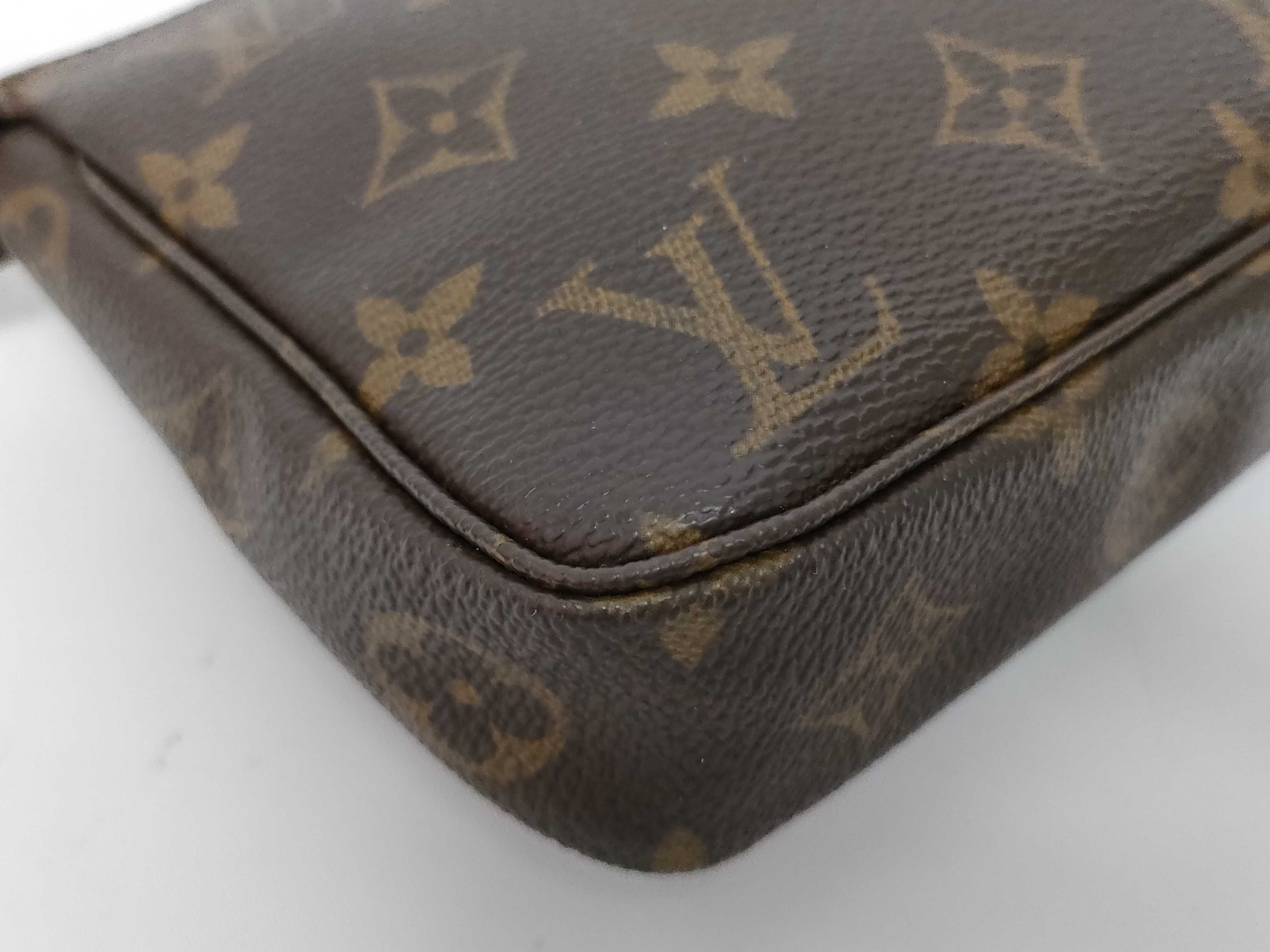 Monogram Accessoires M51980 Pouch — view 4