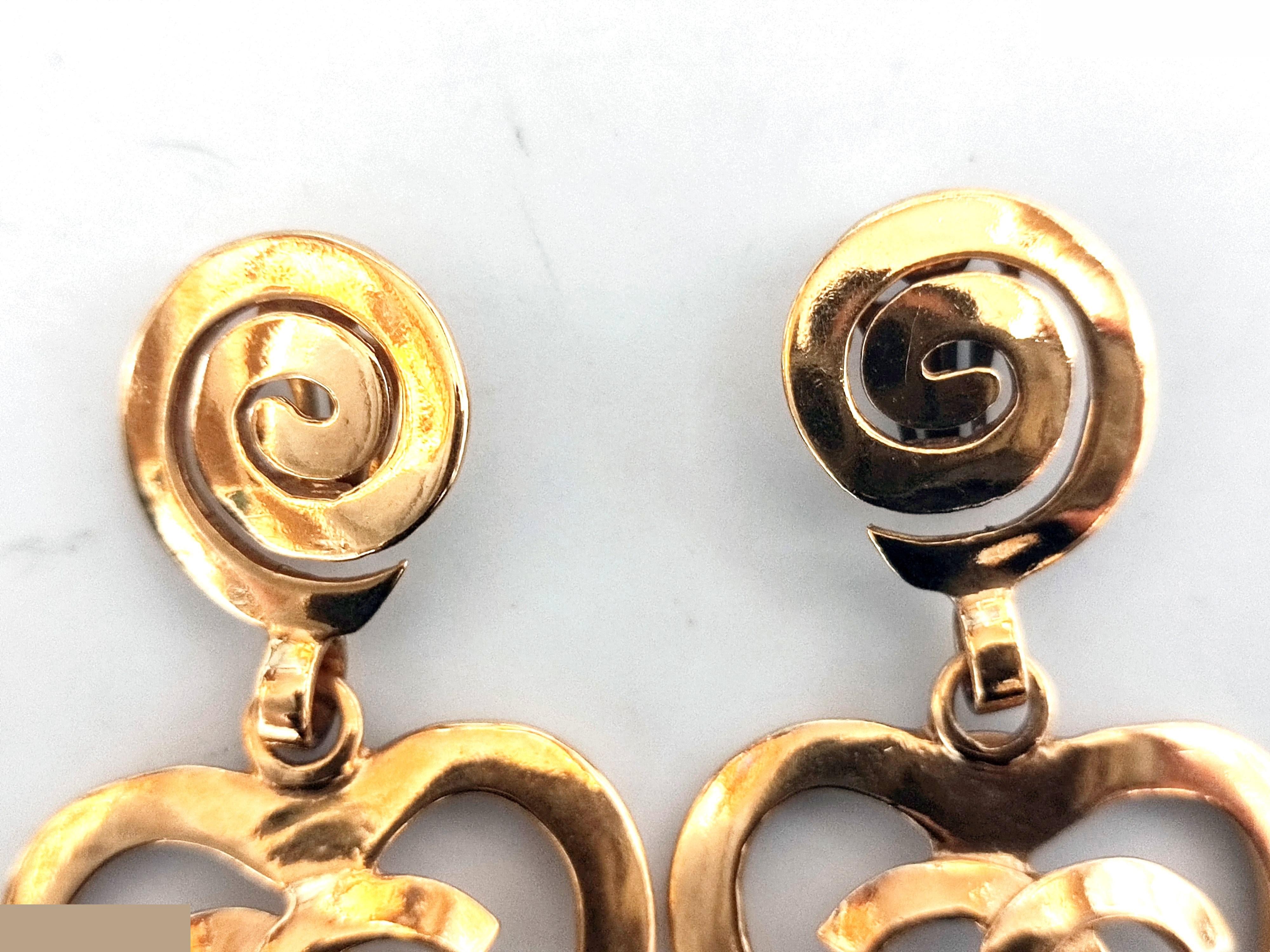 Coco Mark Heart Swing Earrings 95P — view 4