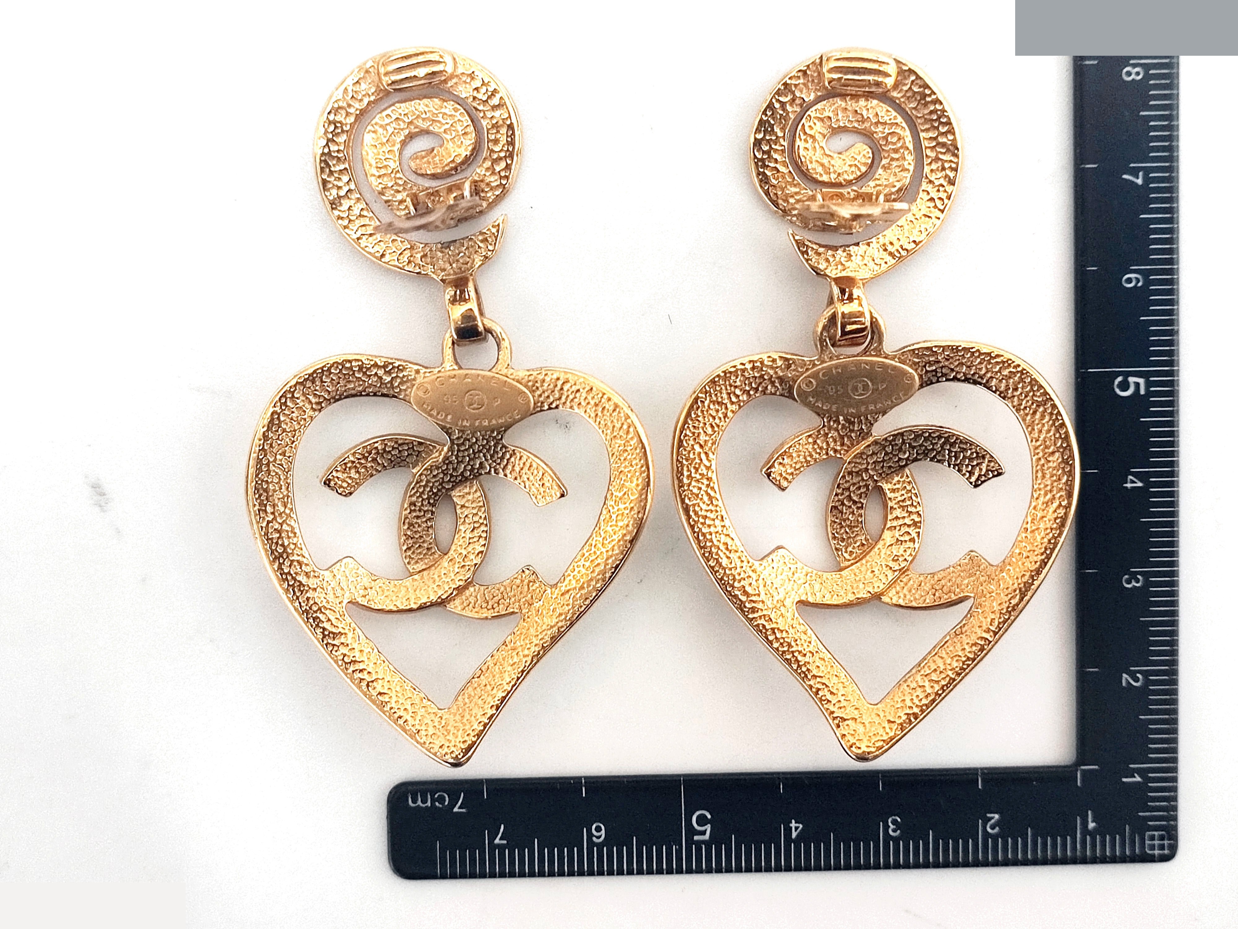Coco Mark Heart Swing Earrings 95P — view 7