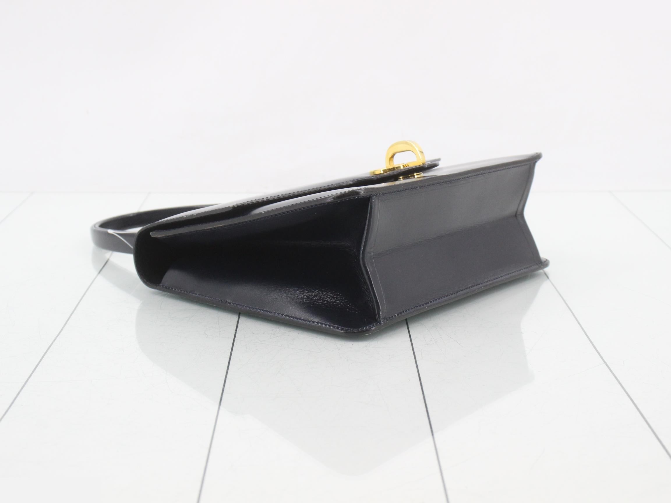 Other lines: Bags/Handbags, Leather, Navy — view 5