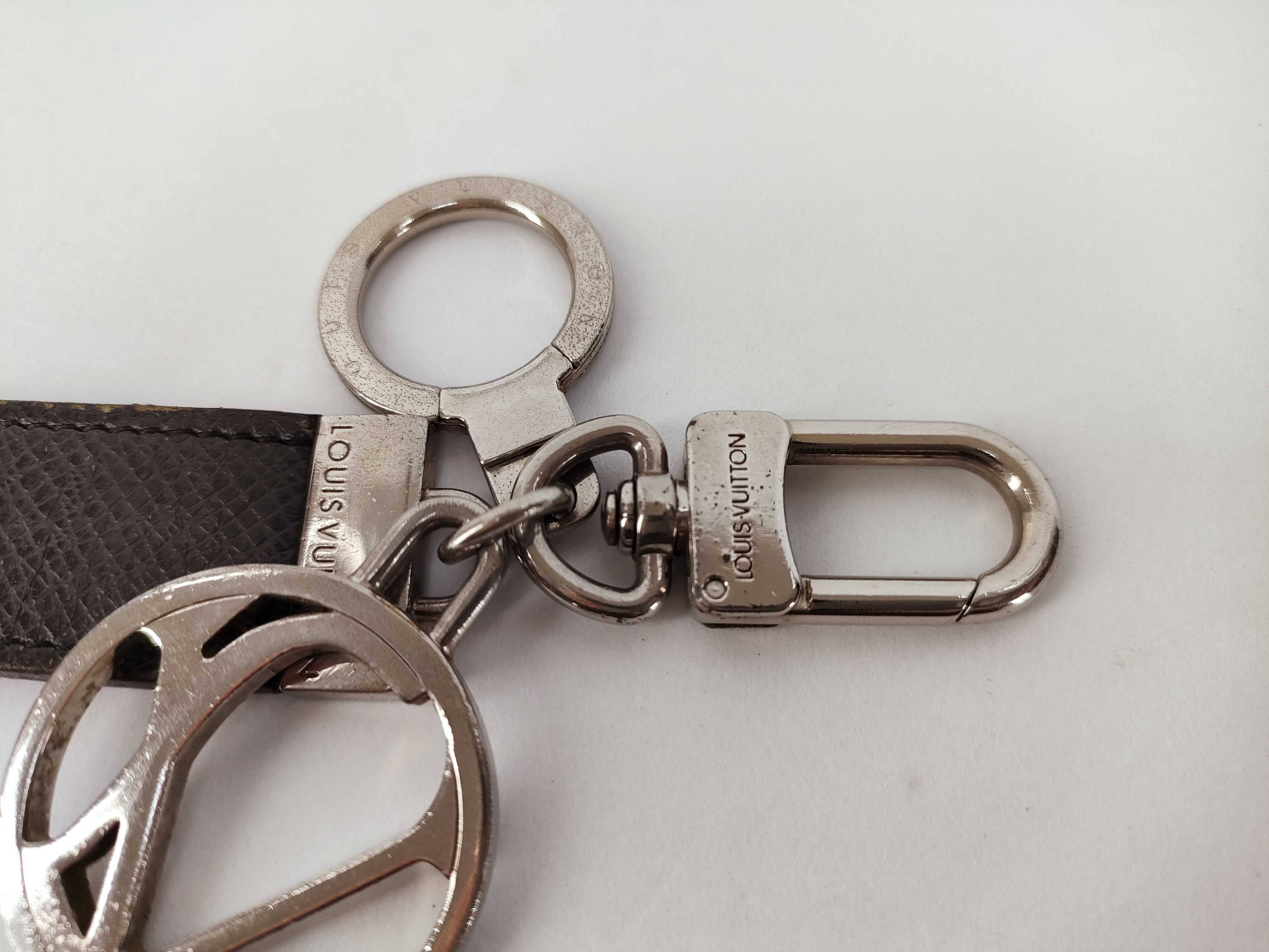 M65046 Portefeuille LV Club Initial Key Case/Keychain — view 4