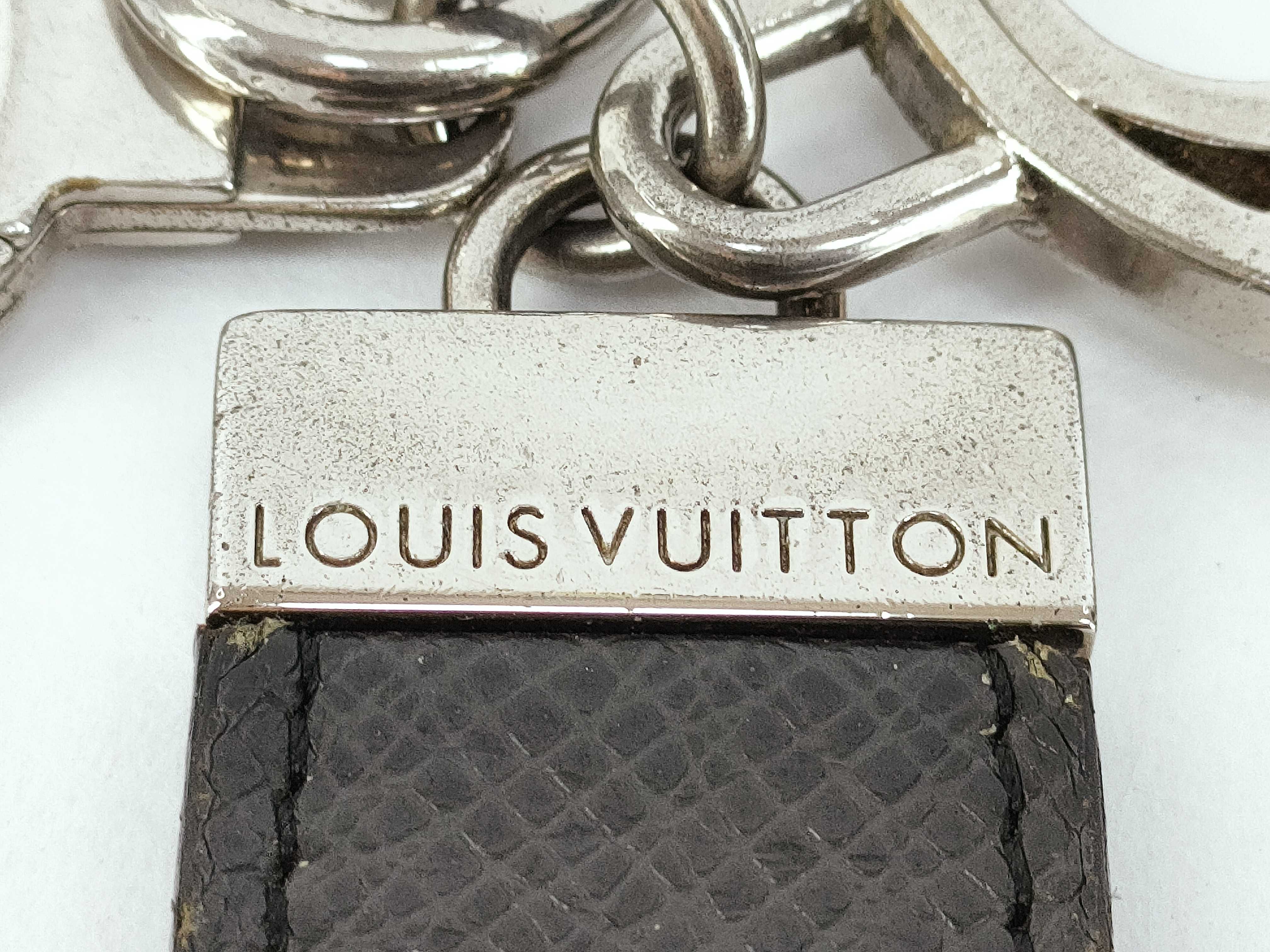 M65046 Portefeuille LV Club Initial Key Case/Keychain — view 5