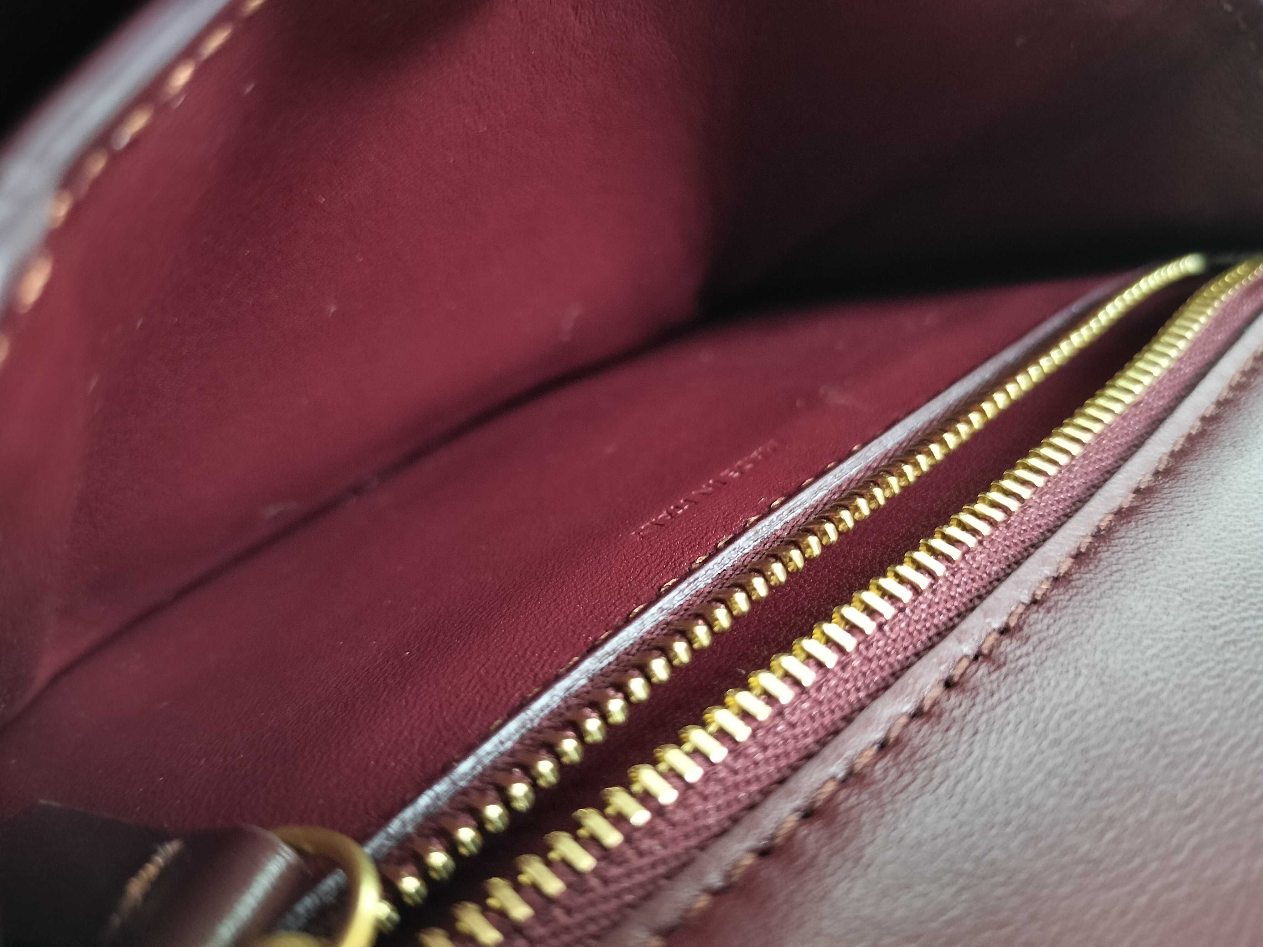 Classic Box Small Shoulder Bag — view 9
