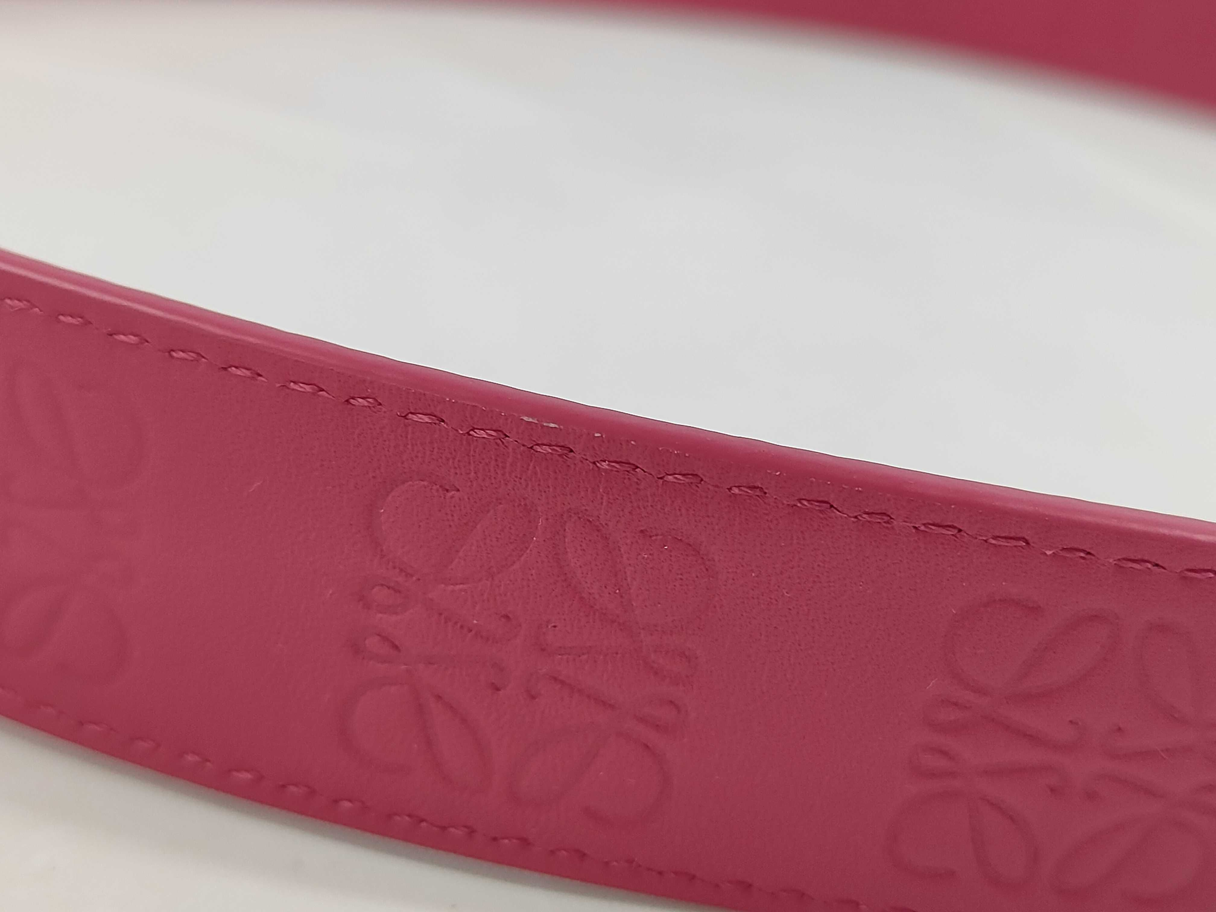 logo shoulder strap, includes dust bag. — view 5