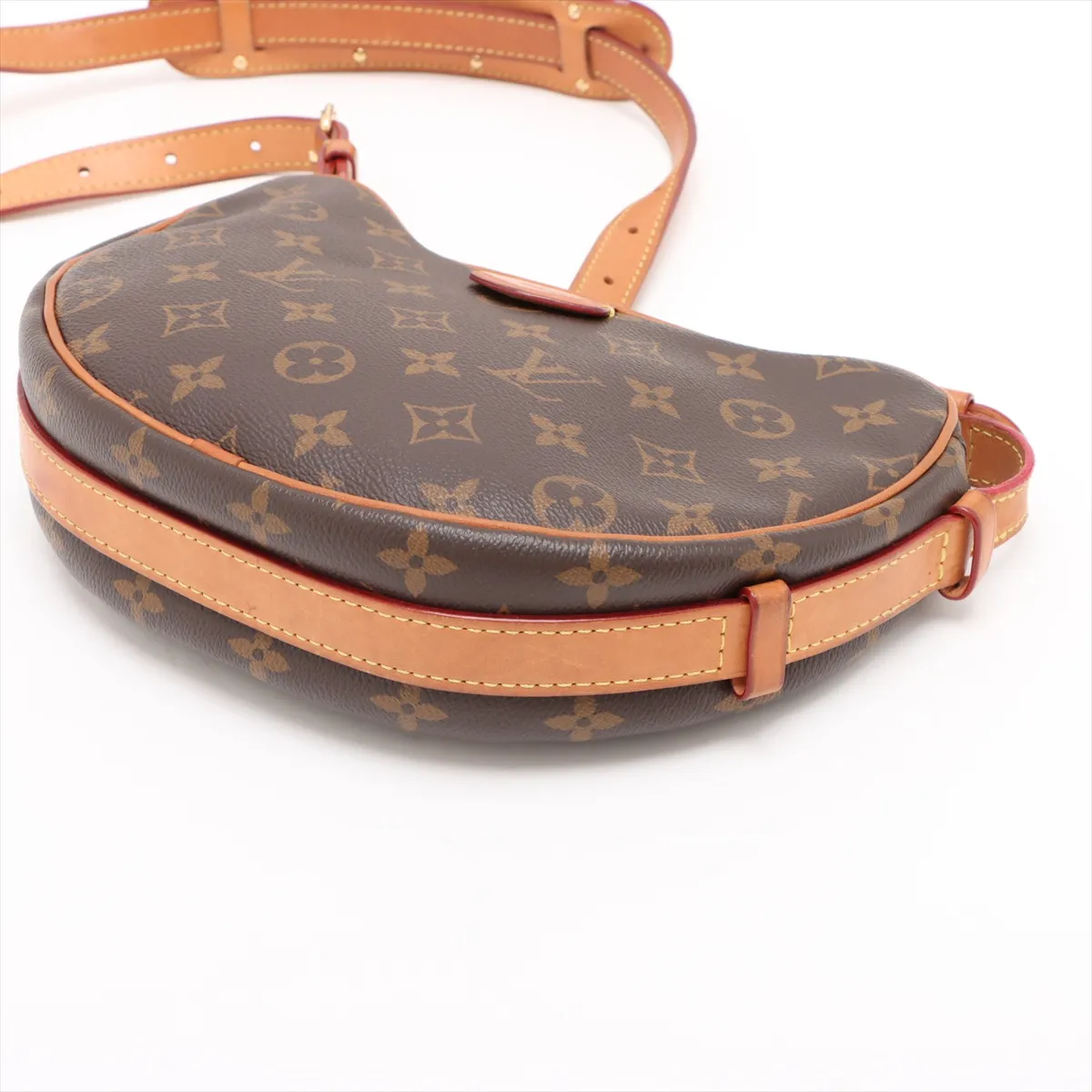Monogram Croissant M46828 Brown RFID reaction available — view 3