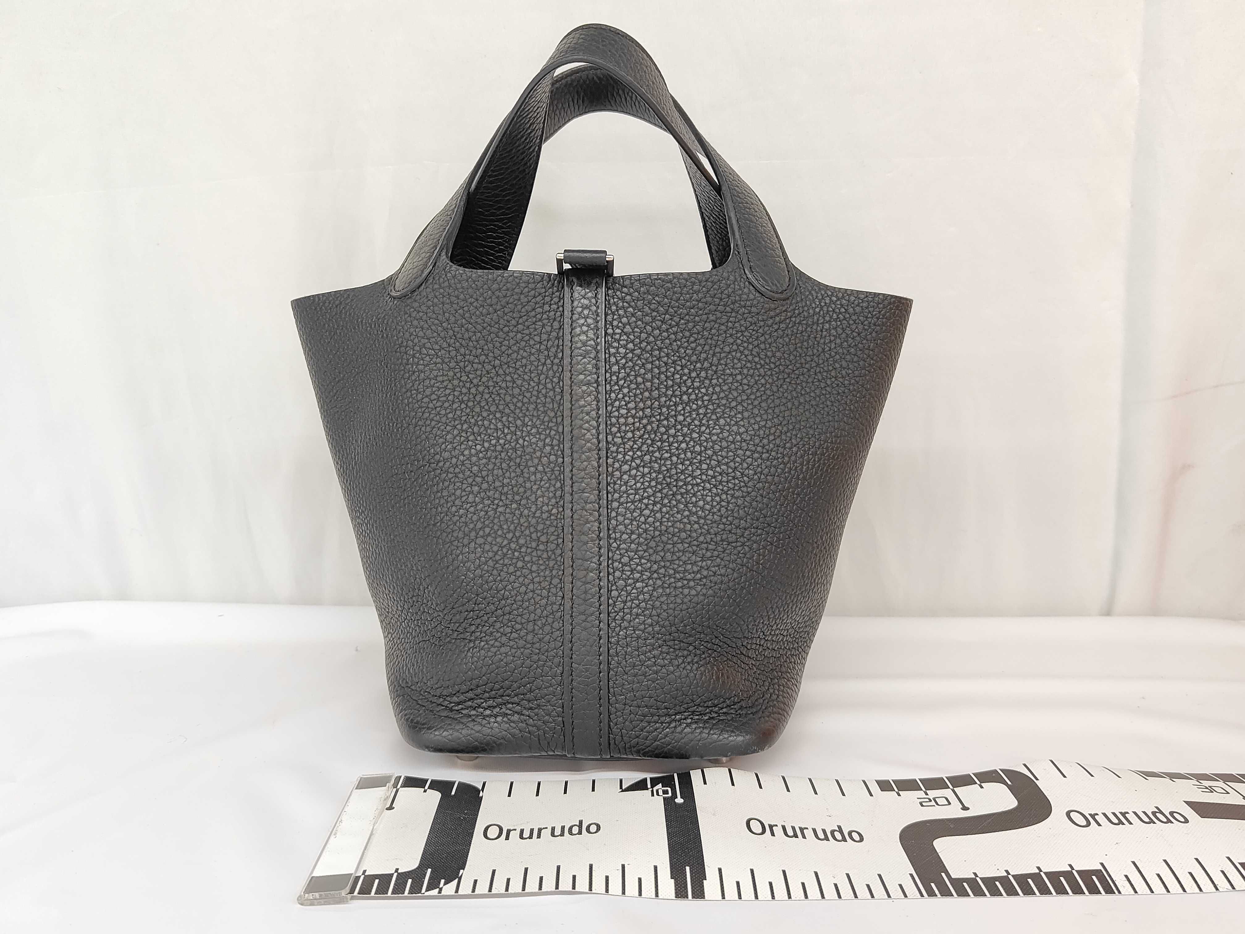Picotin Lock 18 PM Handbag, Taurillon Clemence Leather, Black, Silver Hardware, Year: 2020 — view 2