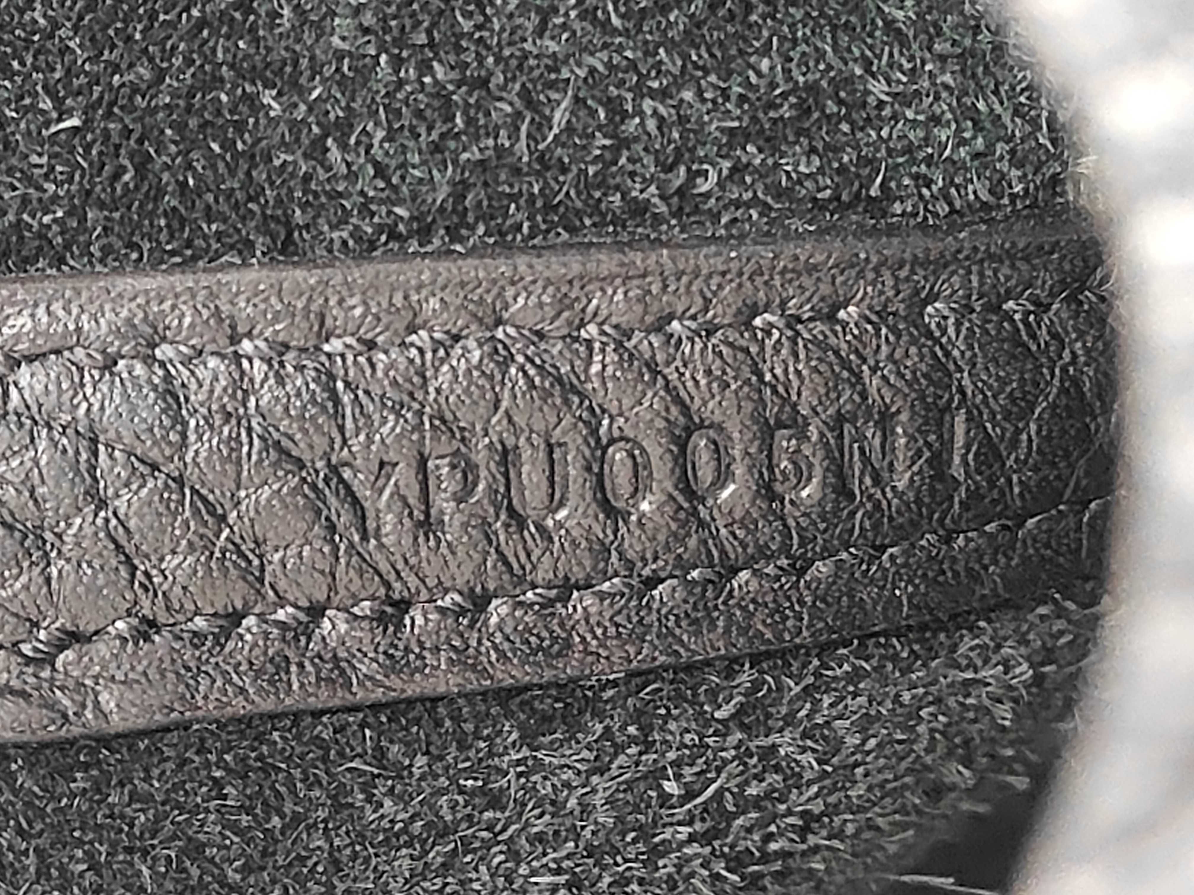 Picotin Lock 18 PM Handbag, Taurillon Clemence Leather, Black, Silver Hardware, Year: 2020 — view 11