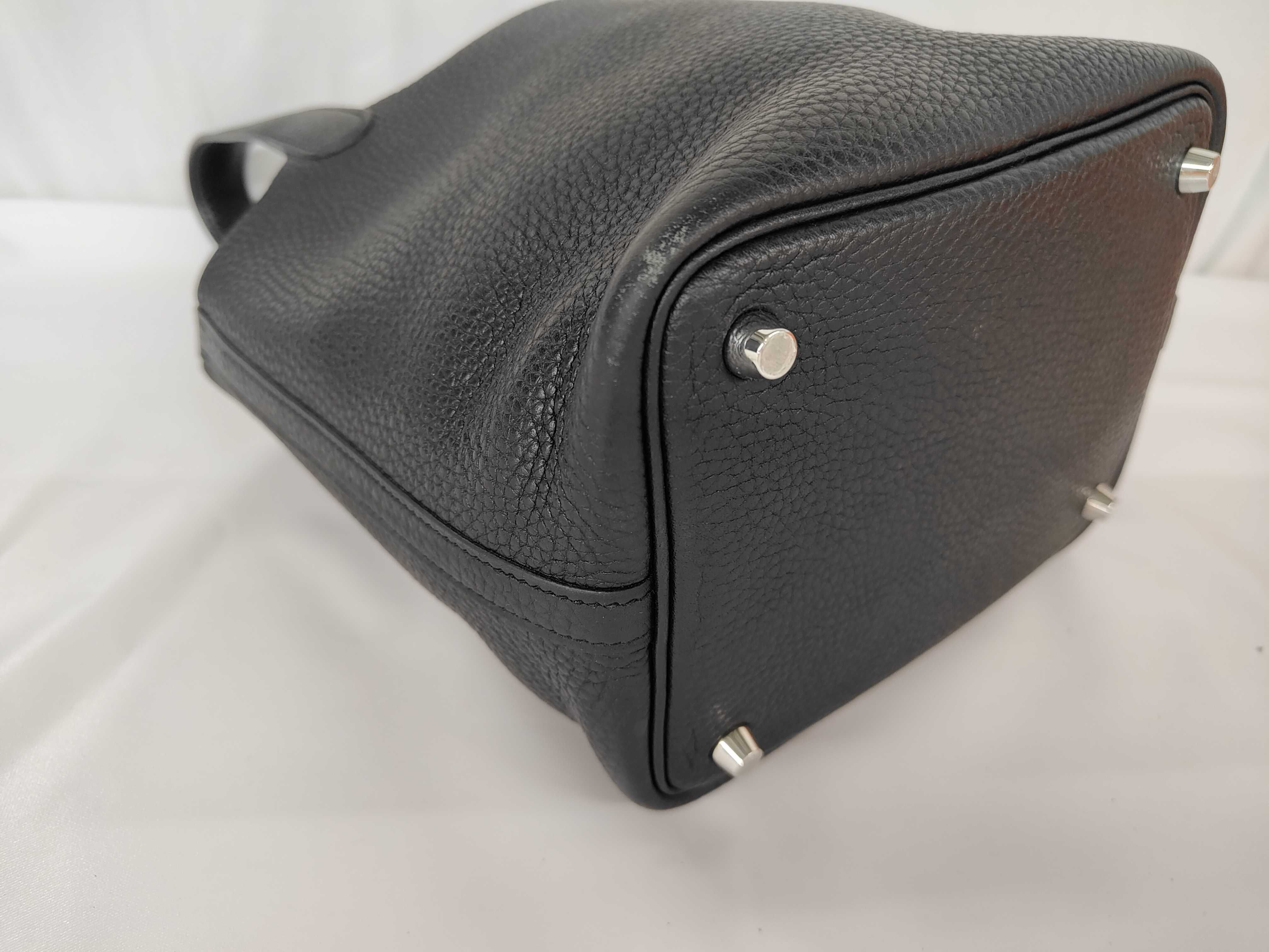 Picotin Lock 18 PM Handbag, Taurillon Clemence Leather, Black, Silver Hardware, Year: 2020 — view 6