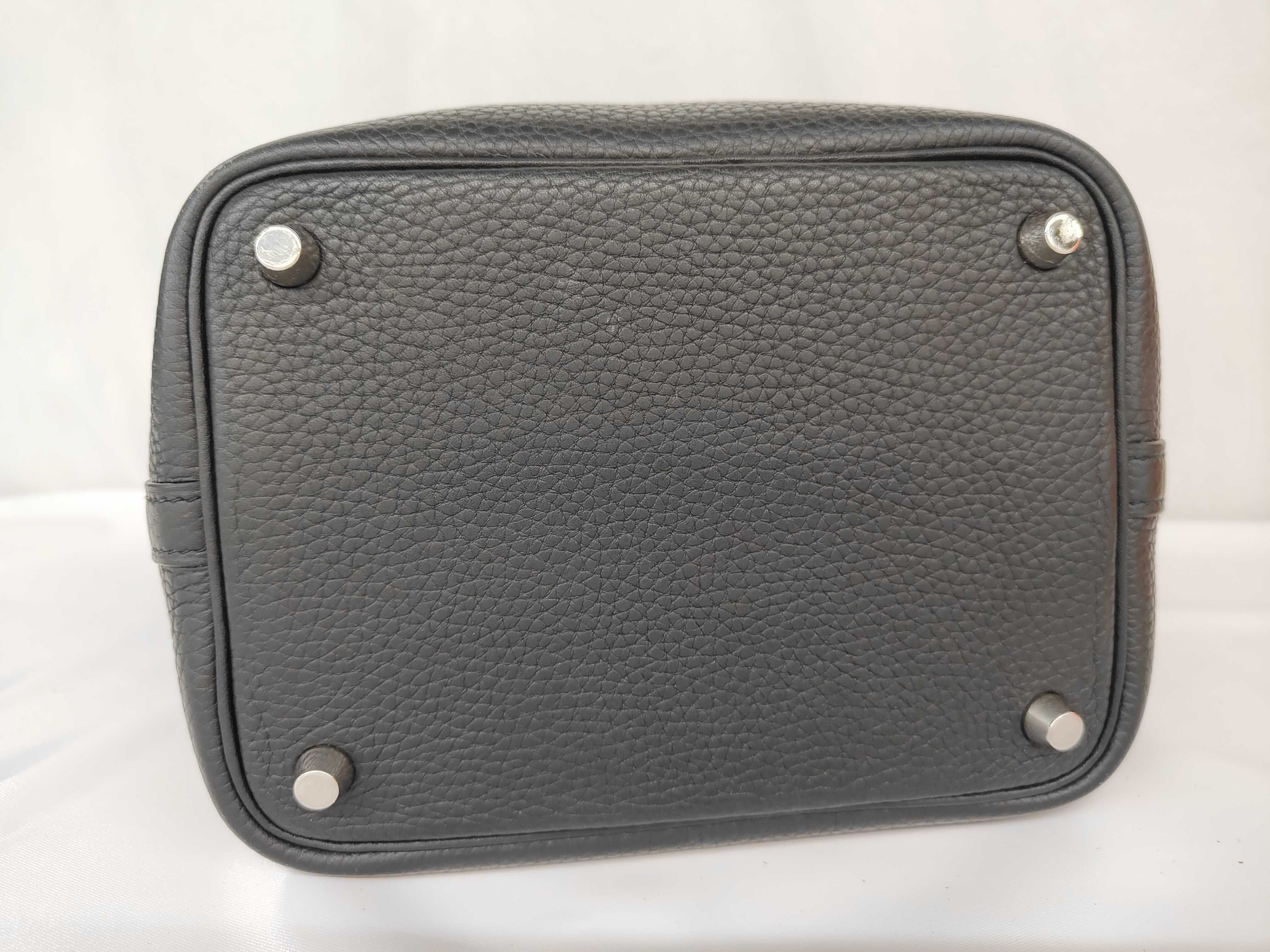 Picotin Lock 18 PM Handbag, Taurillon Clemence Leather, Black, Silver Hardware, Year: 2020 — view 7
