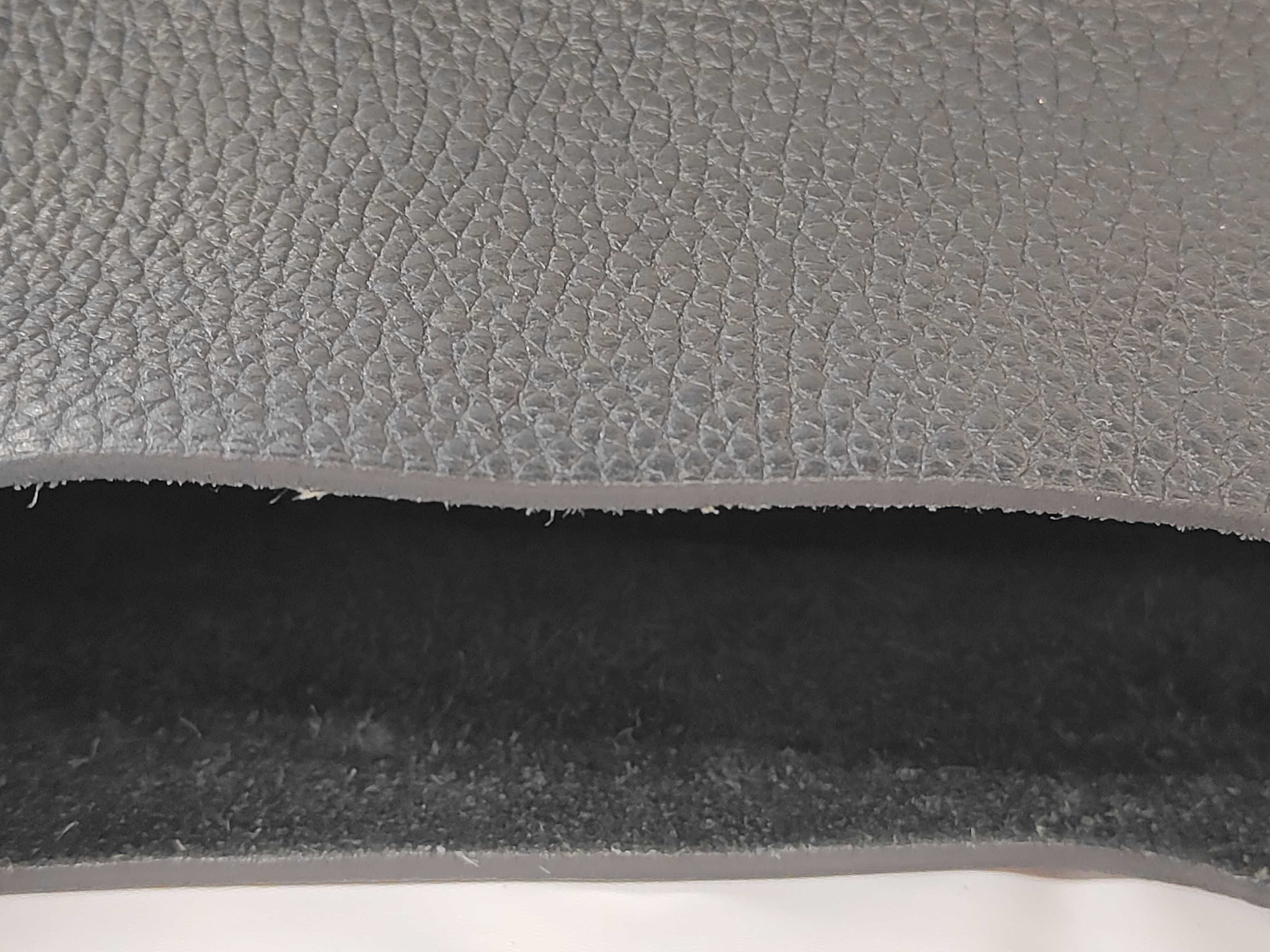 Picotin Lock 18 PM Handbag, Taurillon Clemence Leather, Black, Silver Hardware, Year: 2020 — view 8