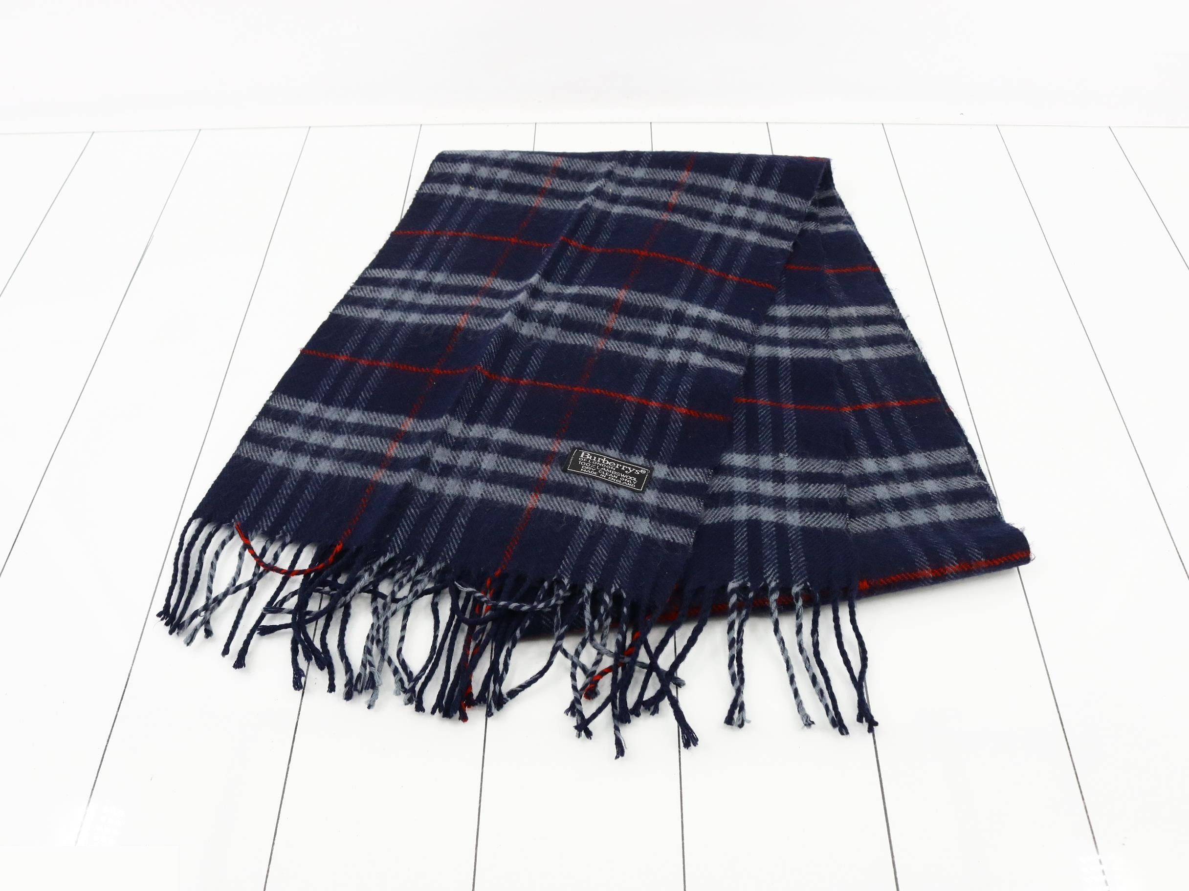 Other lines: Small items, accessories, and scarves — view 2