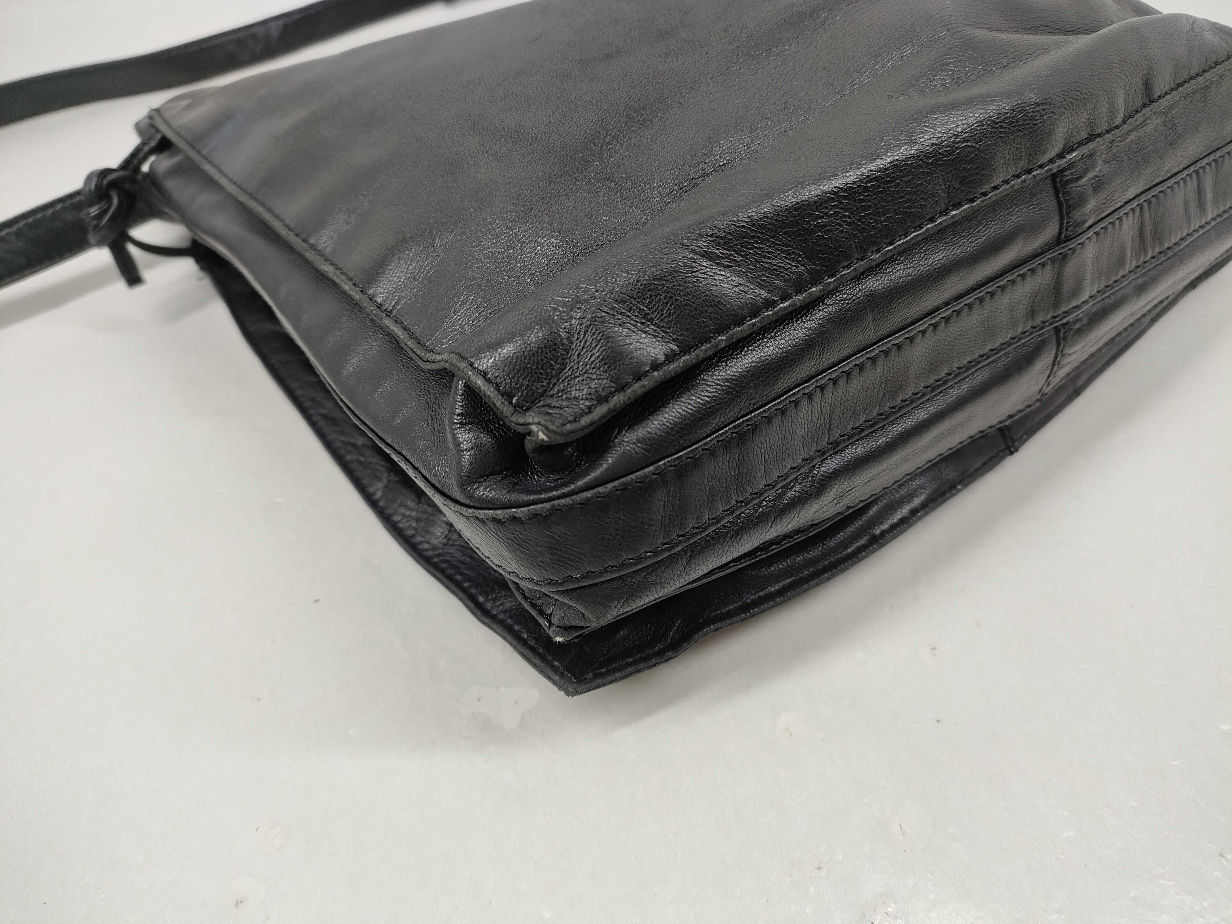 Leather Shoulder Bag (No Gusset) — view 4