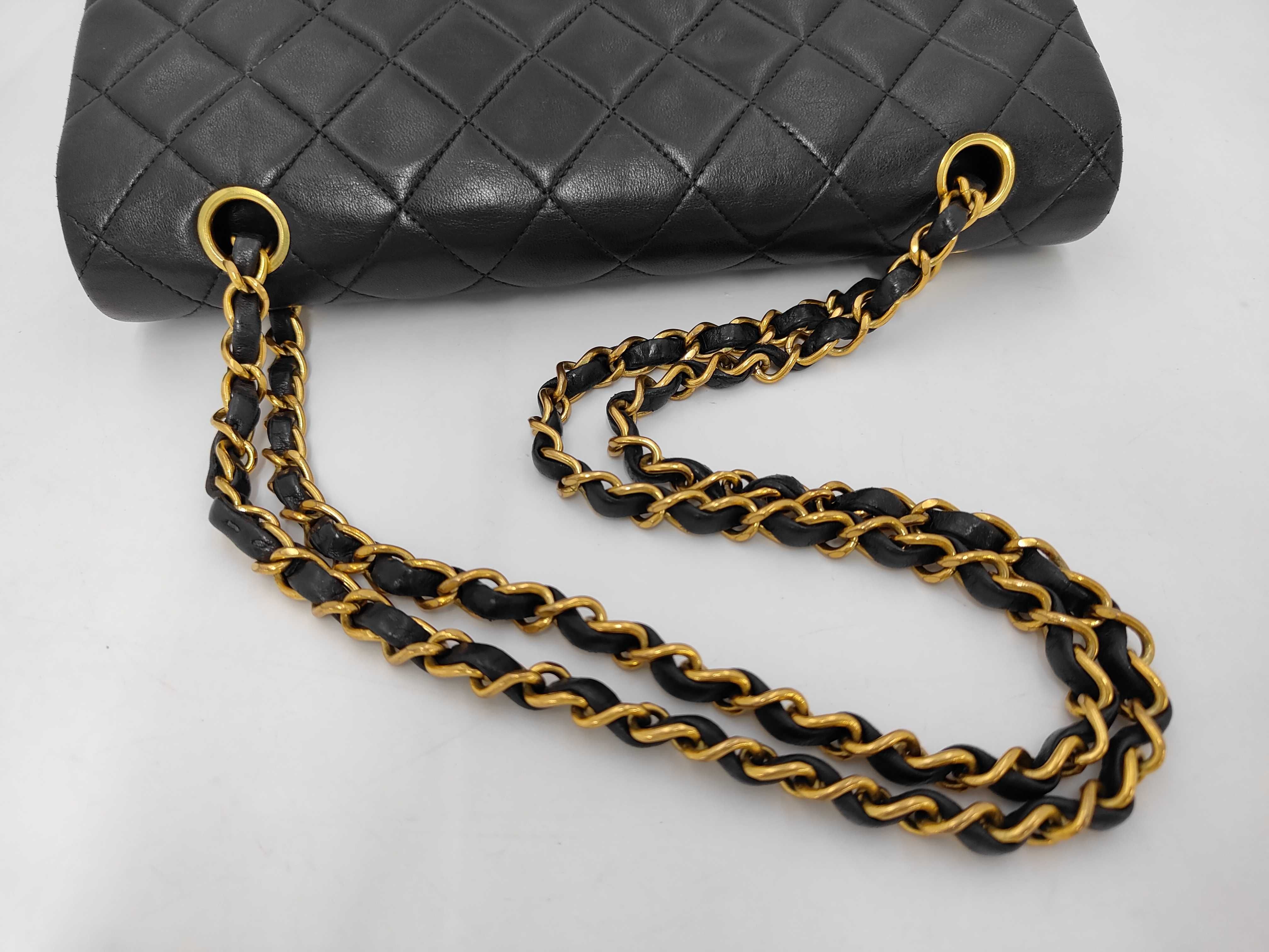 Matelassé 25 Double Flap Double Chain Lambskin Shoulder Bag — view 5