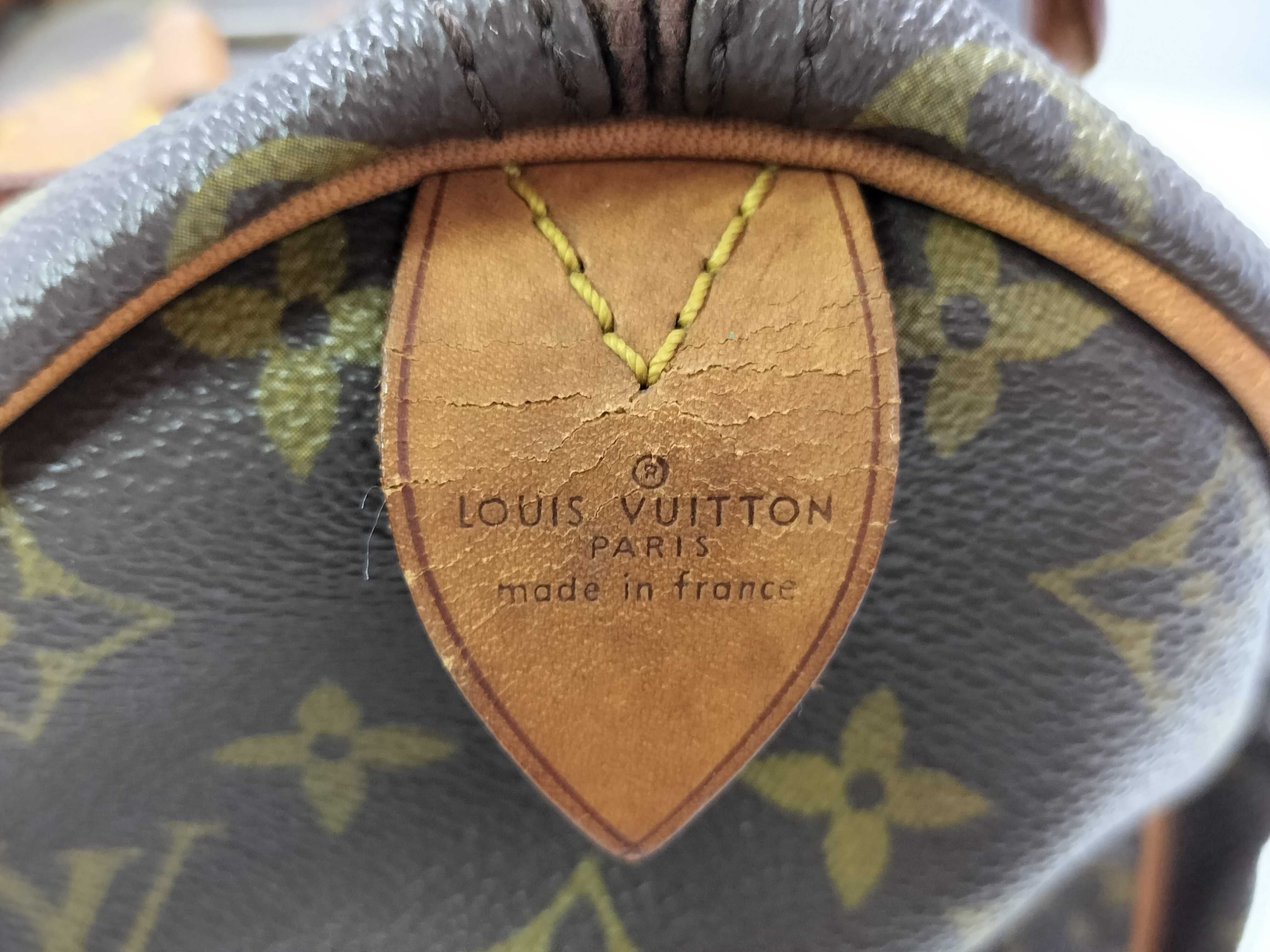 Monogram Louis Vuitton Speedy 30 Handbag — view 9