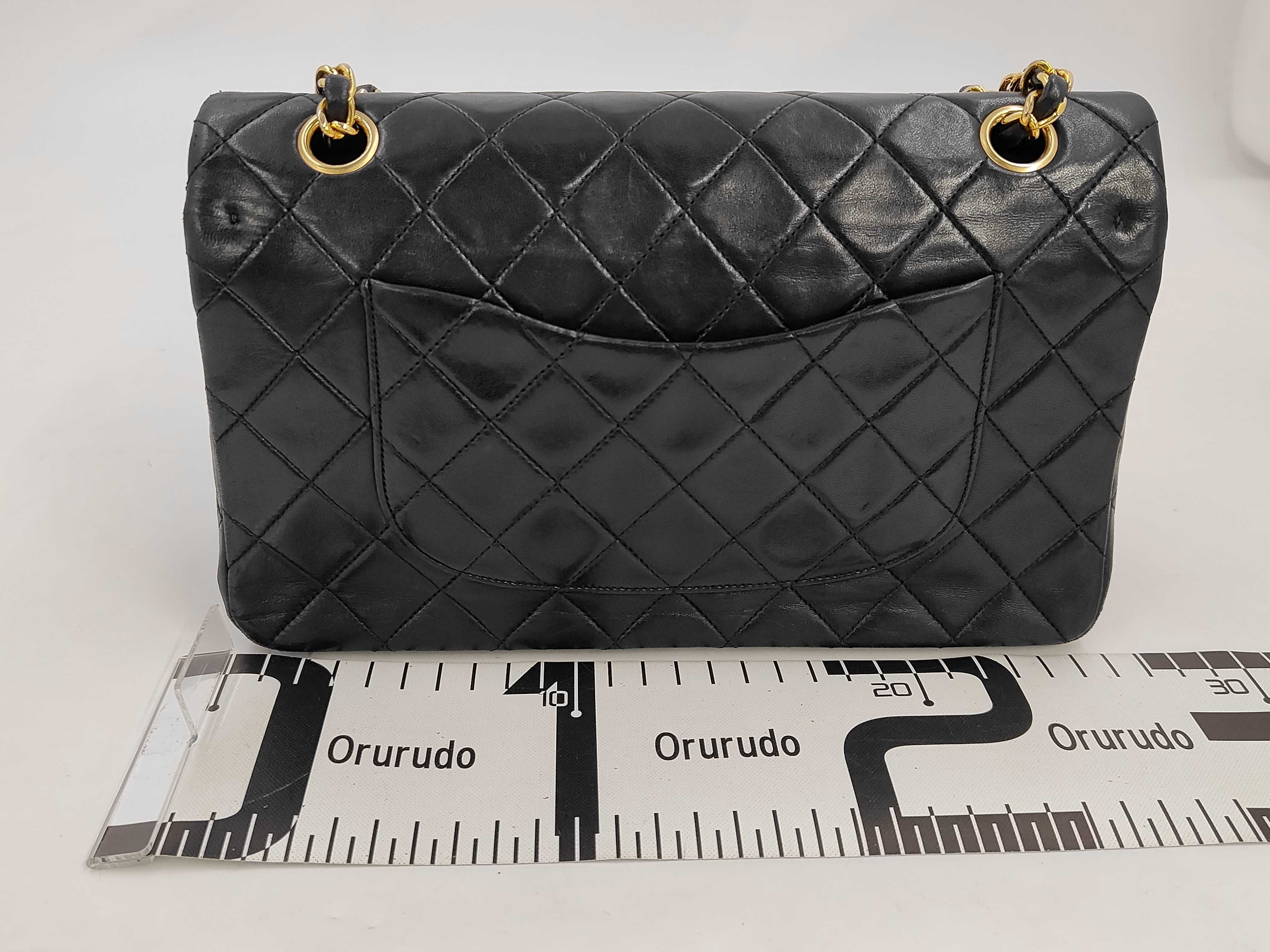 Matelassé 25 Lambskin Double Flap Double Chain Shoulder Bag — view 2