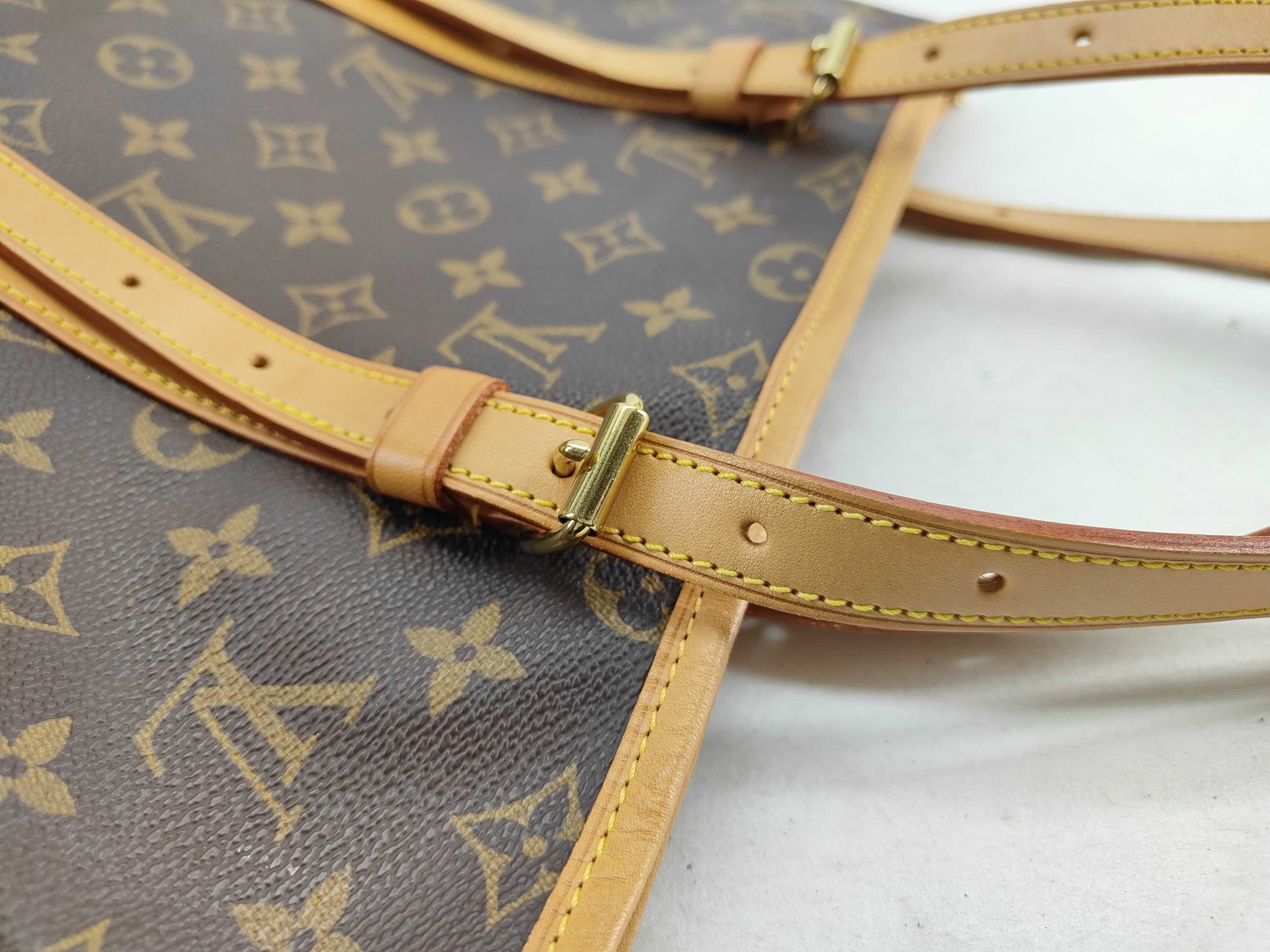 Monogram Vuitton Bucket GM M42236 Shoulder Bag — view 6