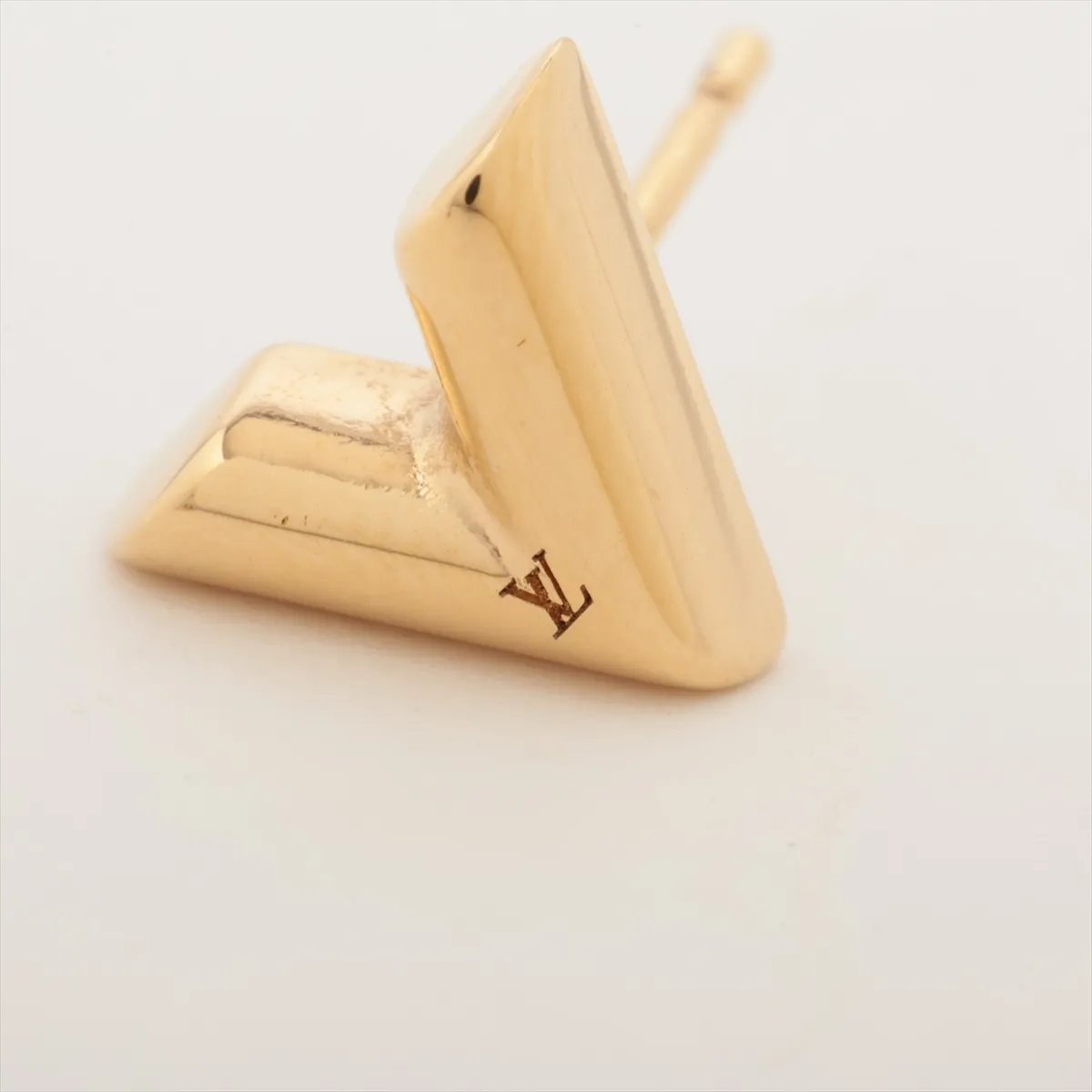 M68153 Essential V LE4265 Earrings (Pair) GP Gold. Shows signs of wear, — view 5