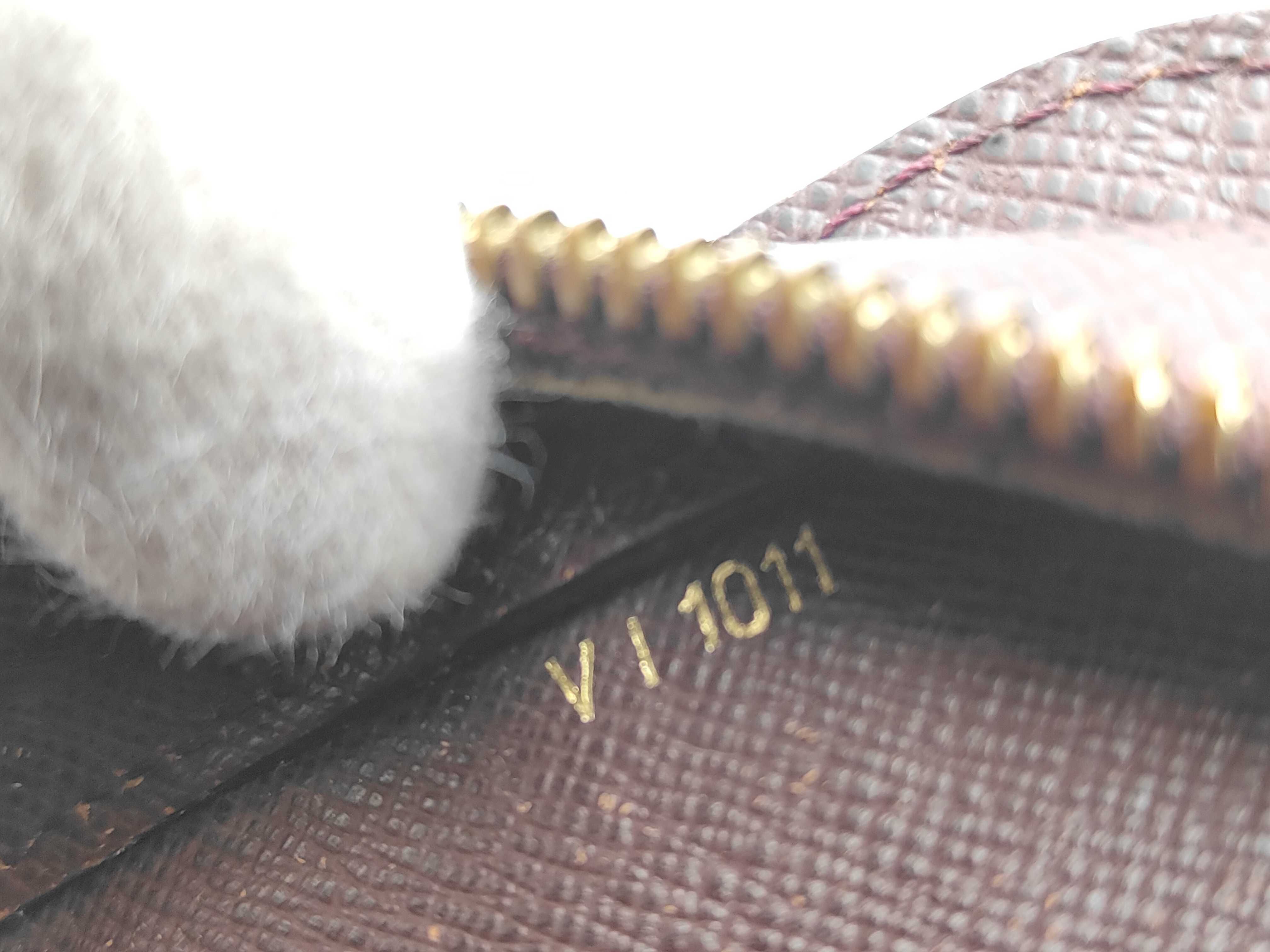 LV Baikal M30188 Taiga Line Clutch Bag — view 8