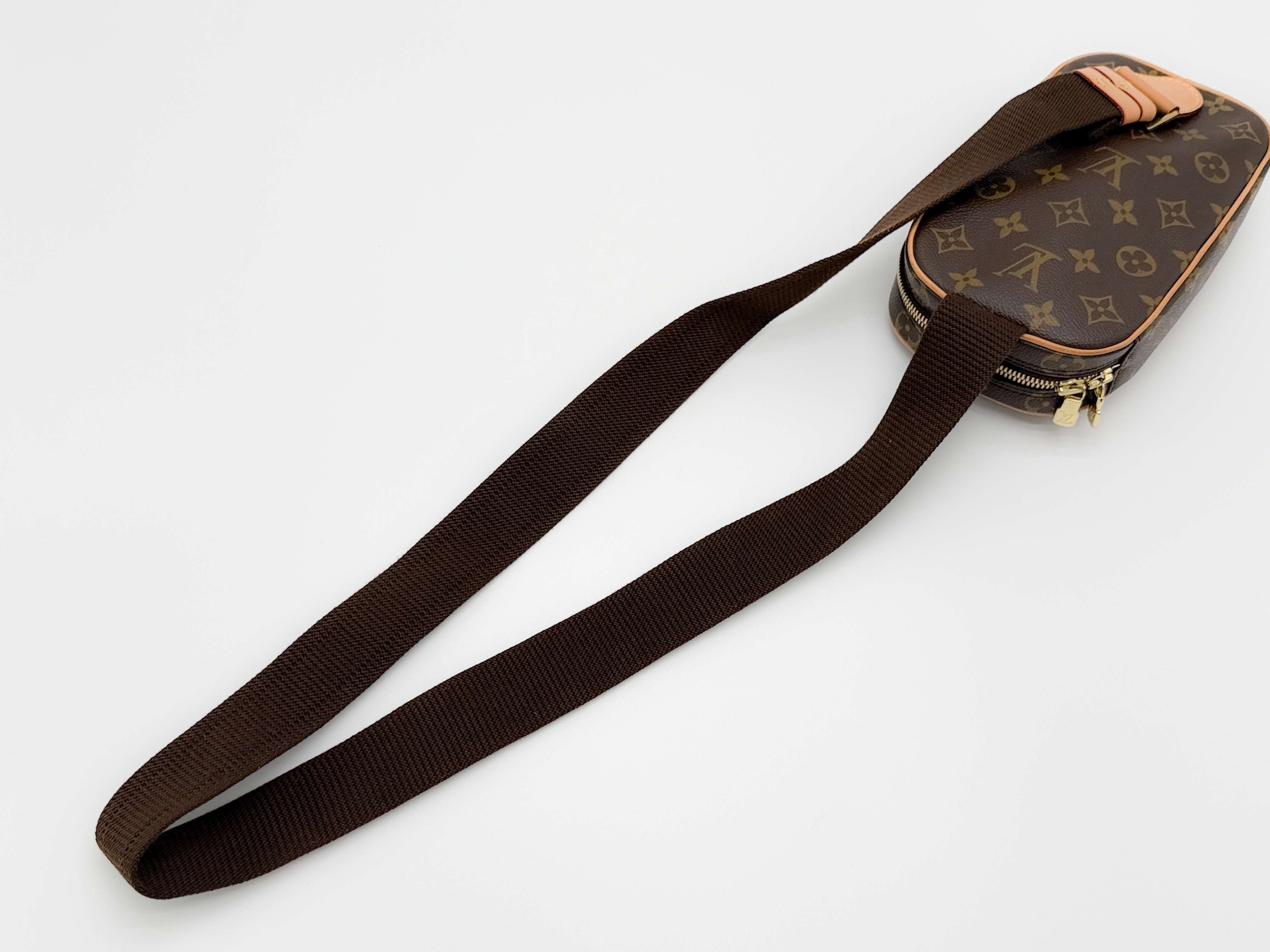 Monogram M51870 Pochette Gange CA1024 Shoulder Bag — view 3