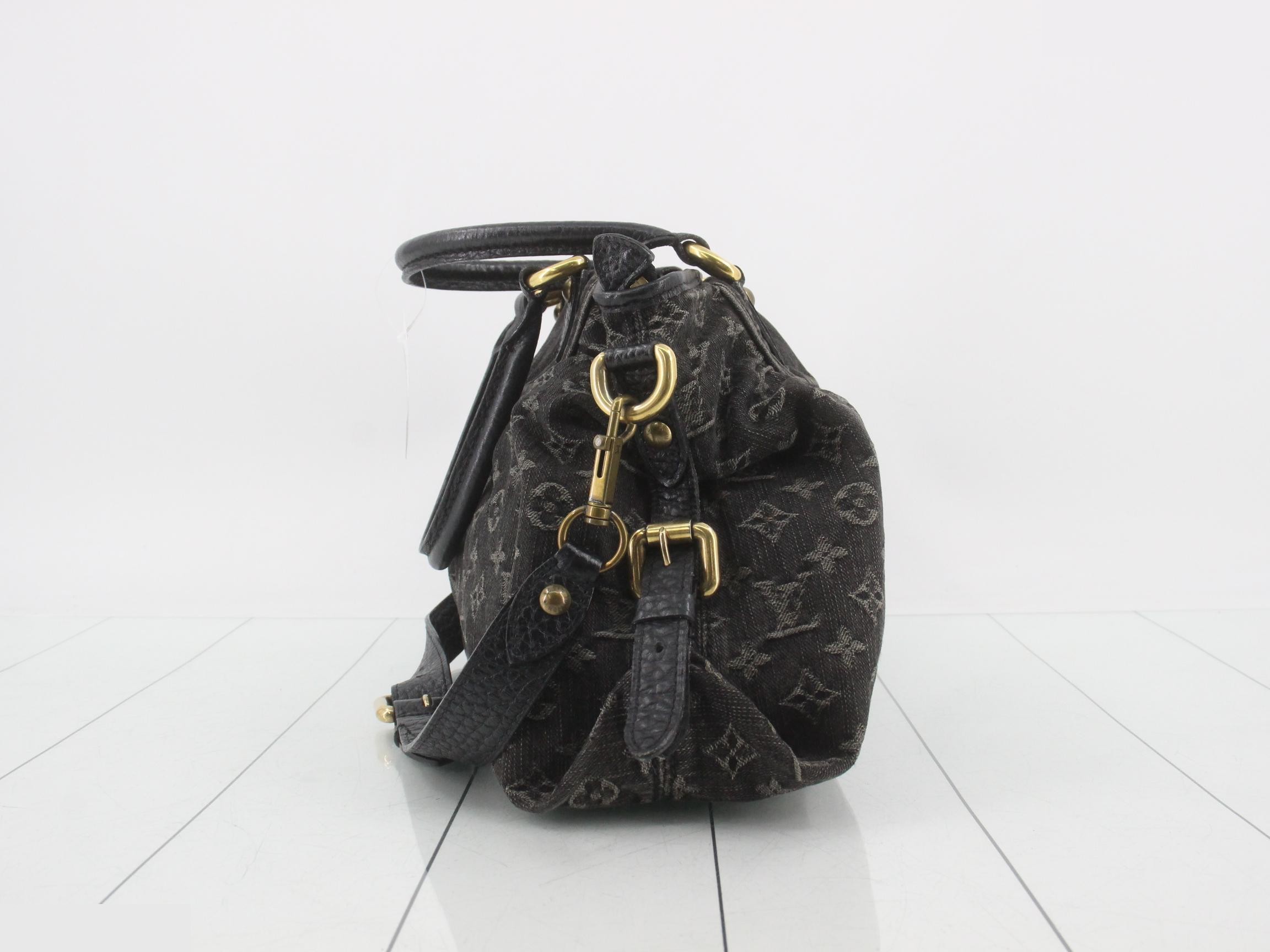 Neo Cubby MM Noir with Long Strap — view 3