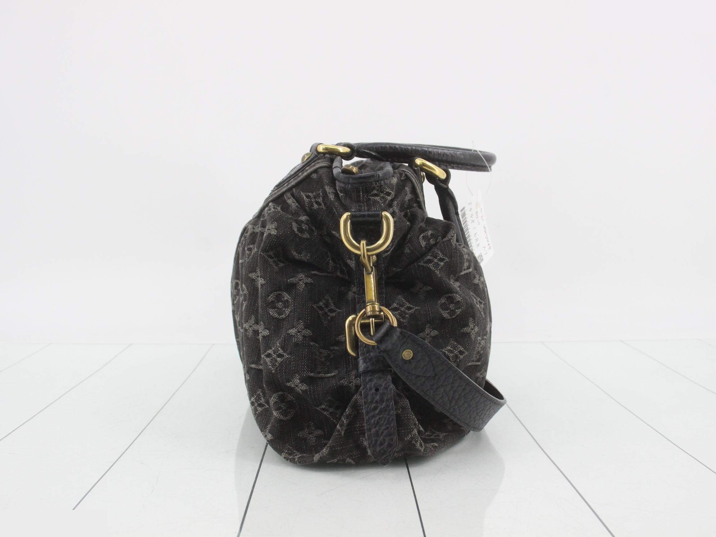 Neo Cubby MM Noir with Long Strap — view 4