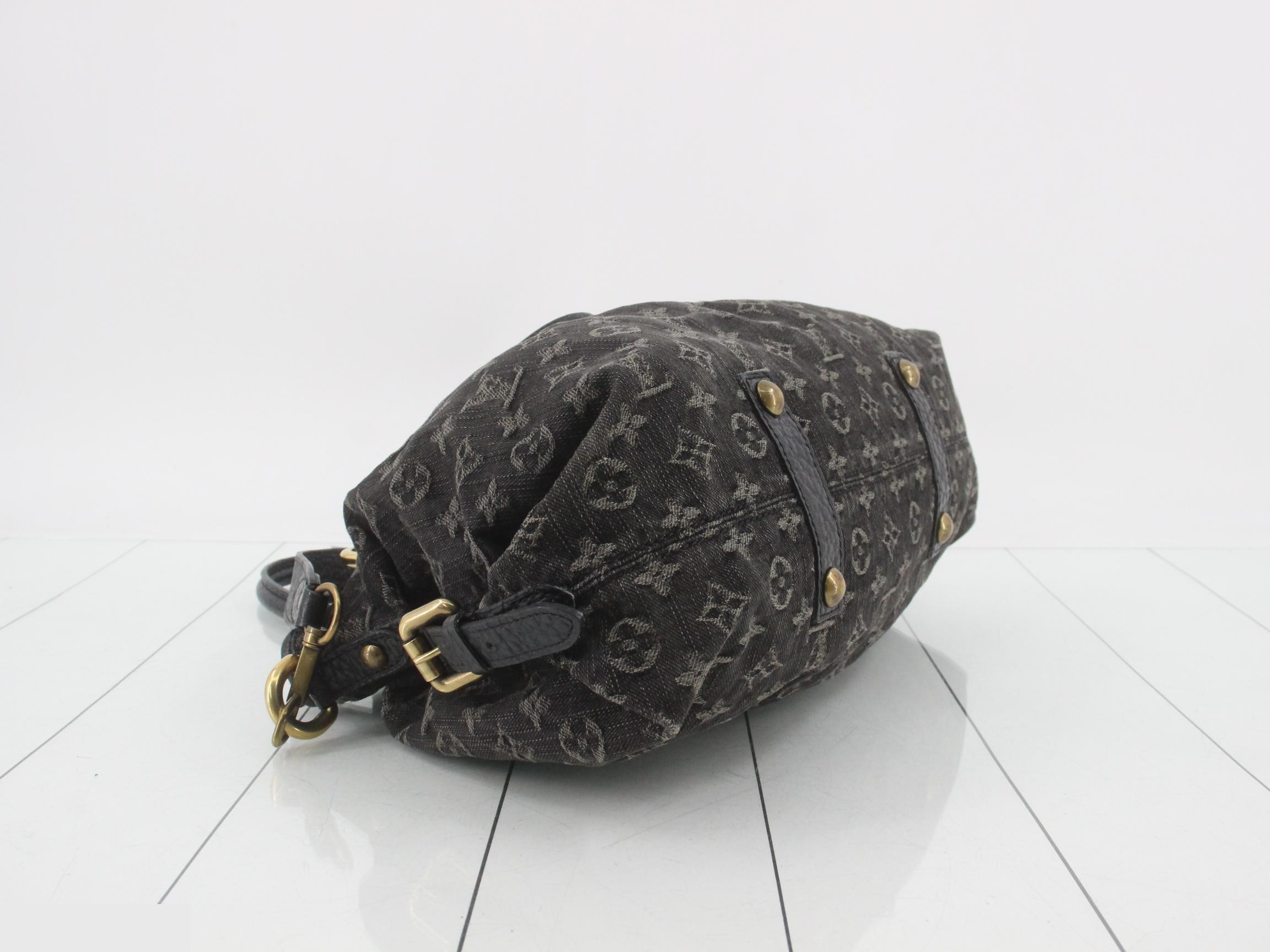 Neo Cubby MM Noir with Long Strap — view 5