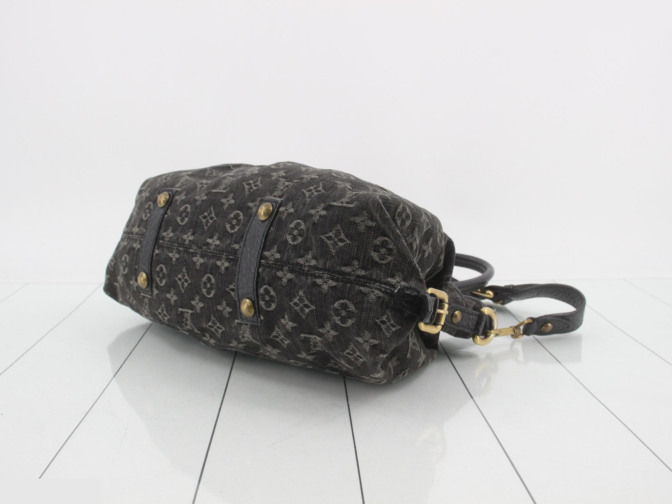 Neo Cubby MM Noir with Long Strap — view 6