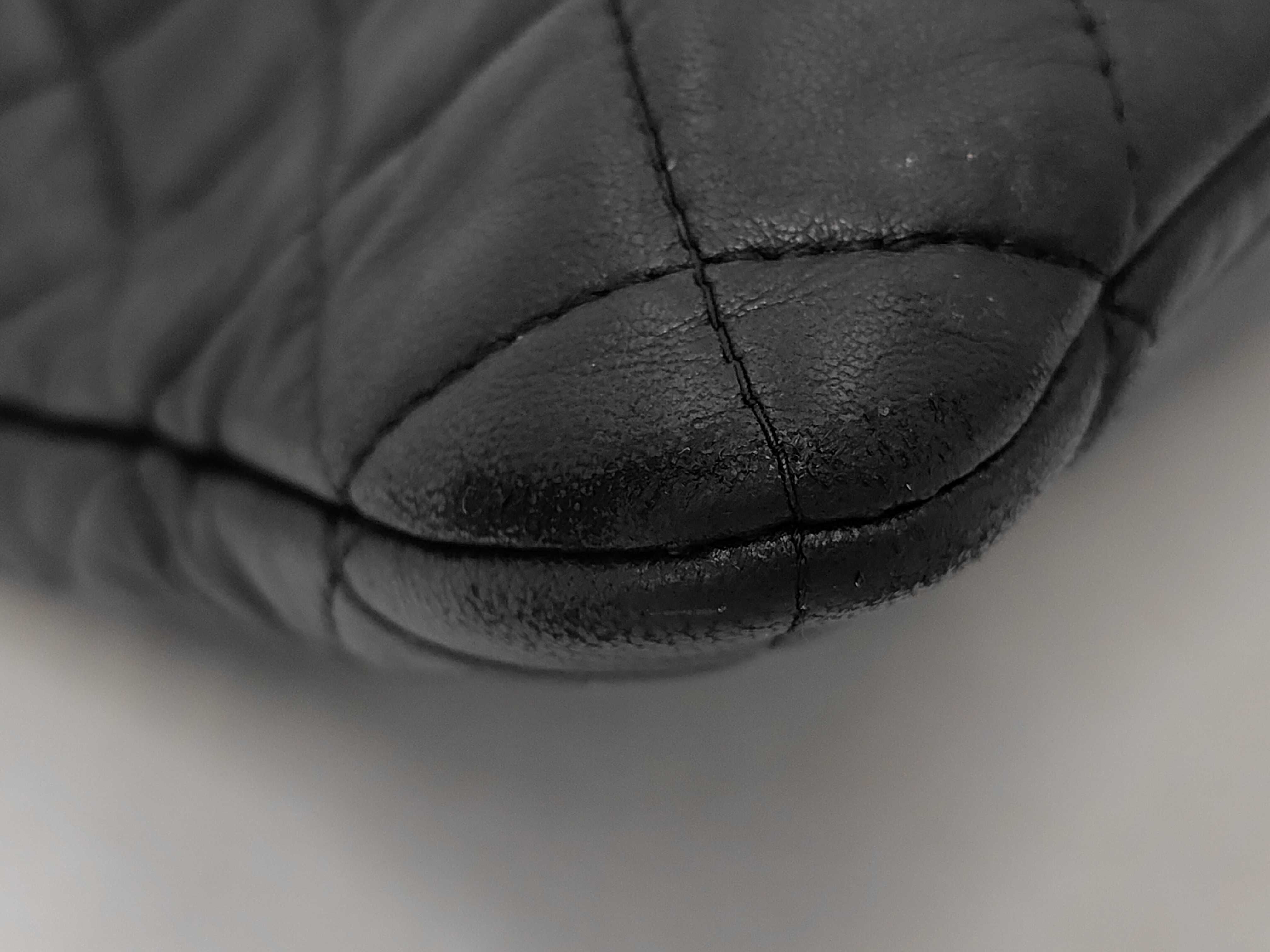 Matelassé Lambskin Clutch Bag (Serial Number 22) — view 3