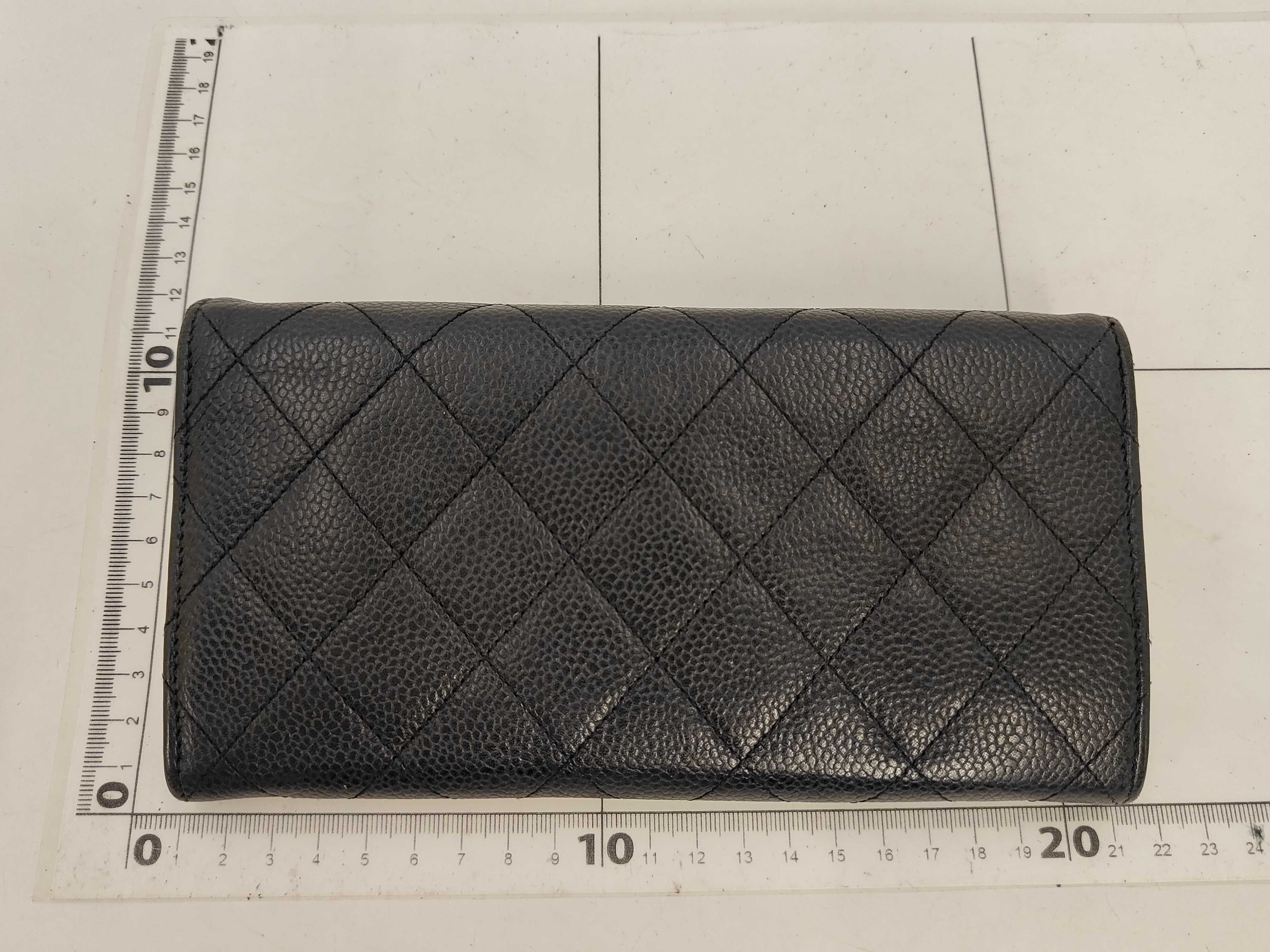 Caviar Skin Matelassé Bi-fold Long Wallet, Seal No. 17 — view 2