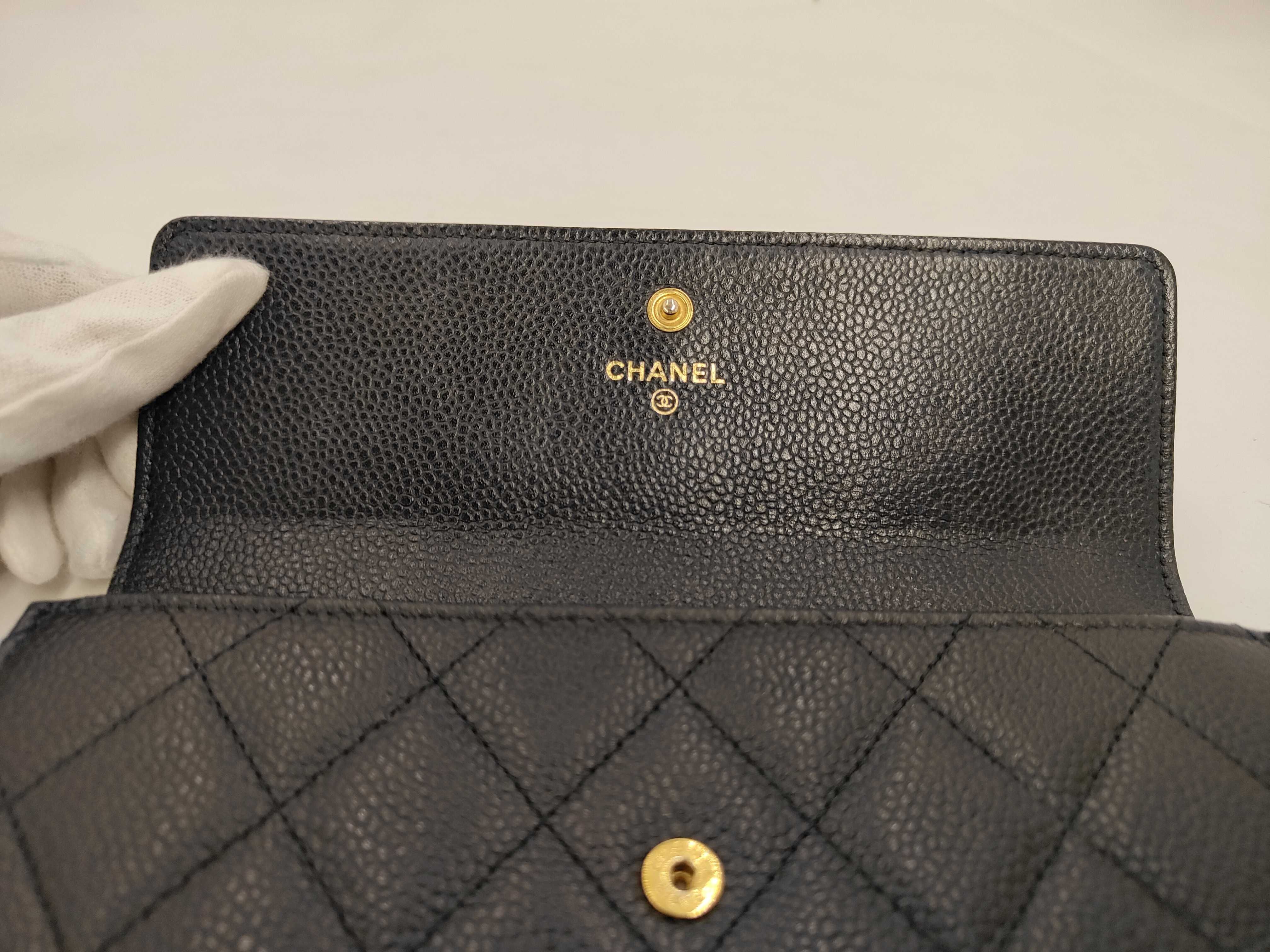 Caviar Skin Matelassé Bi-fold Long Wallet, Seal No. 17 — view 7
