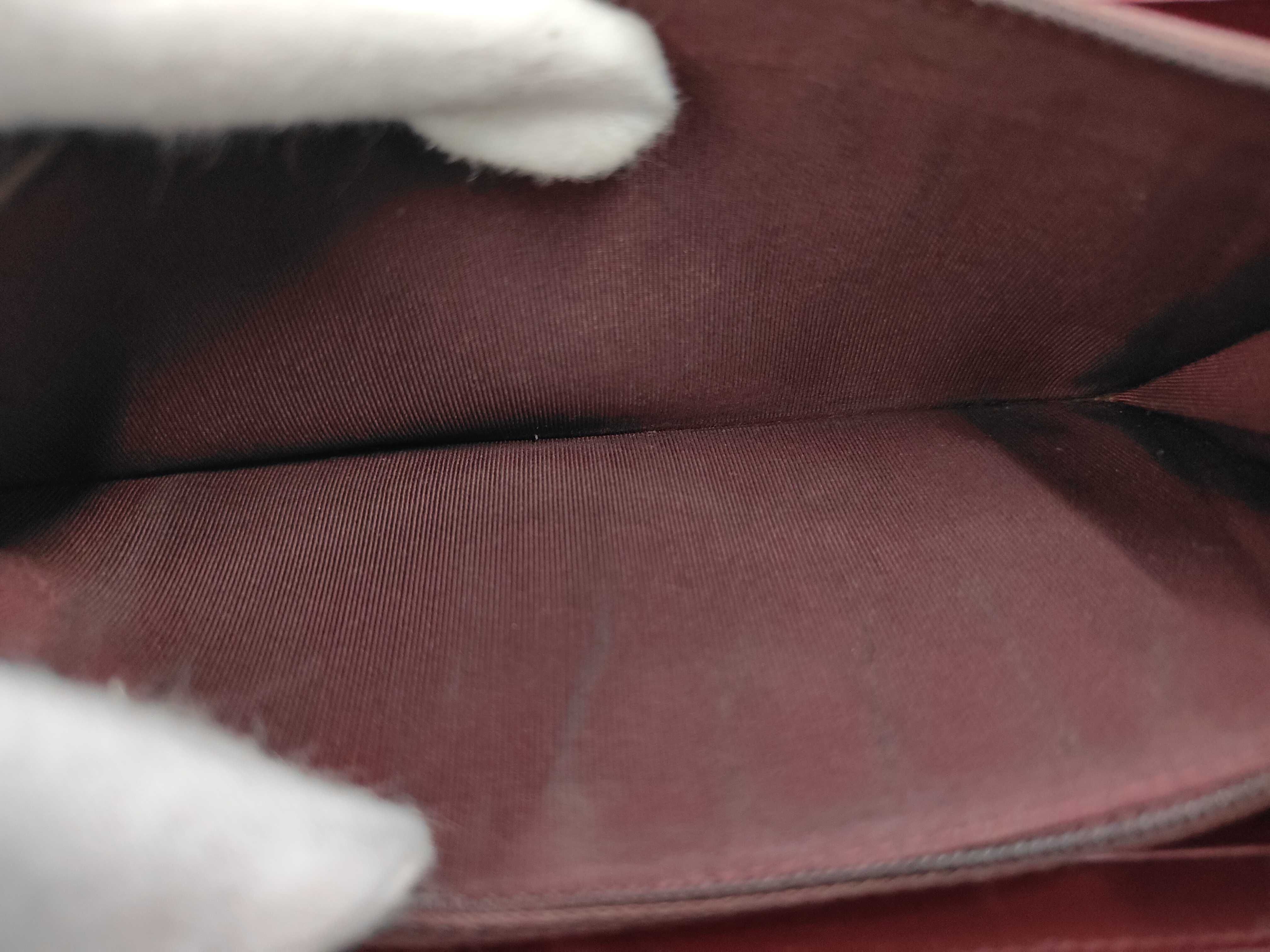 Caviar Skin Matelassé Bi-fold Long Wallet, Seal No. 17 — view 10