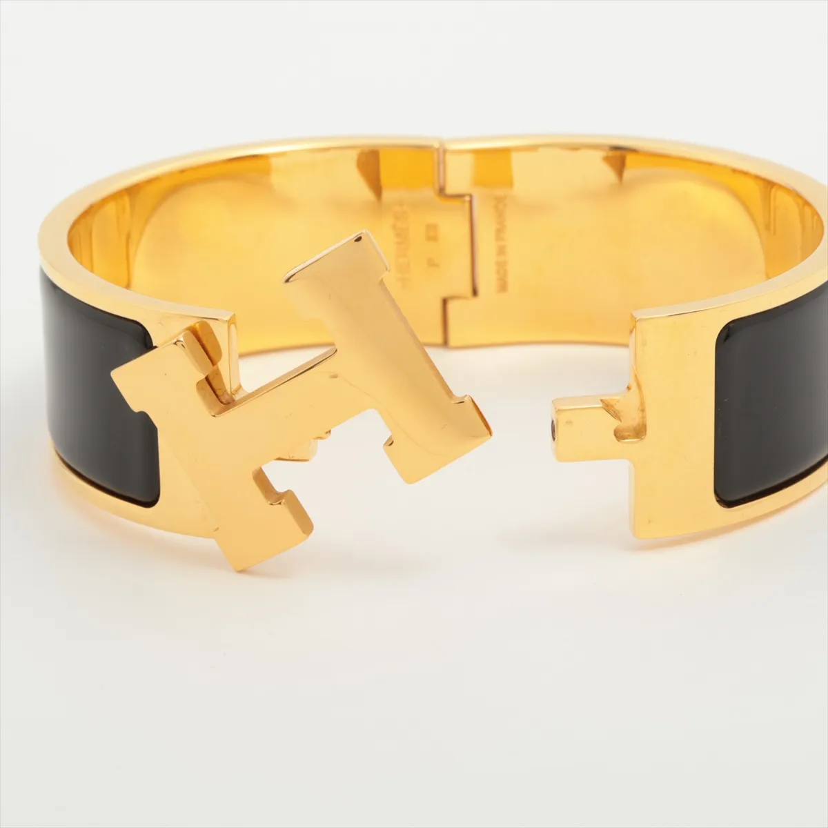 Click Crack H Large Bangle GP Black x Gold Scratches Dullness Discoloration Dirt Yes — view 5