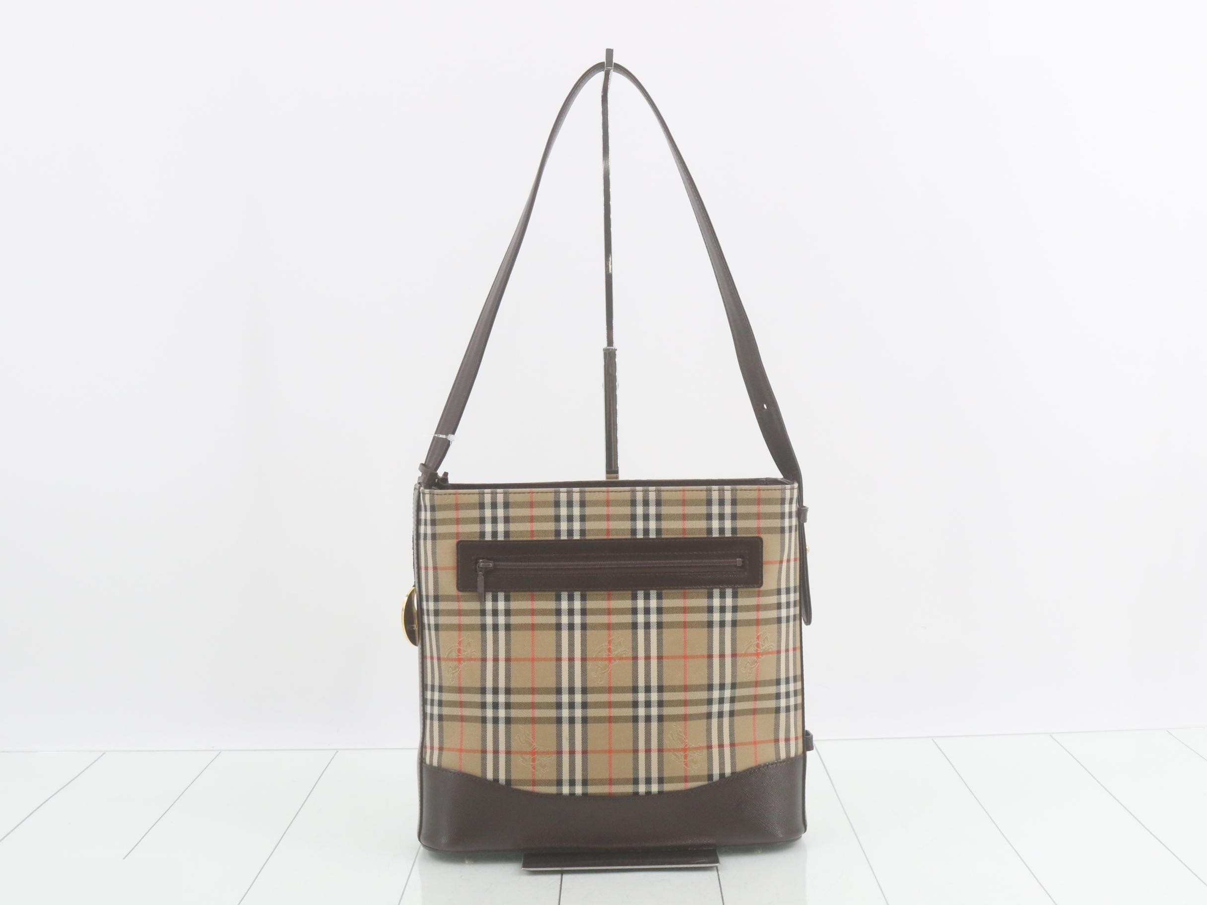Other lines: Nova Check, with charm, bags and shoulder bags. — view 2