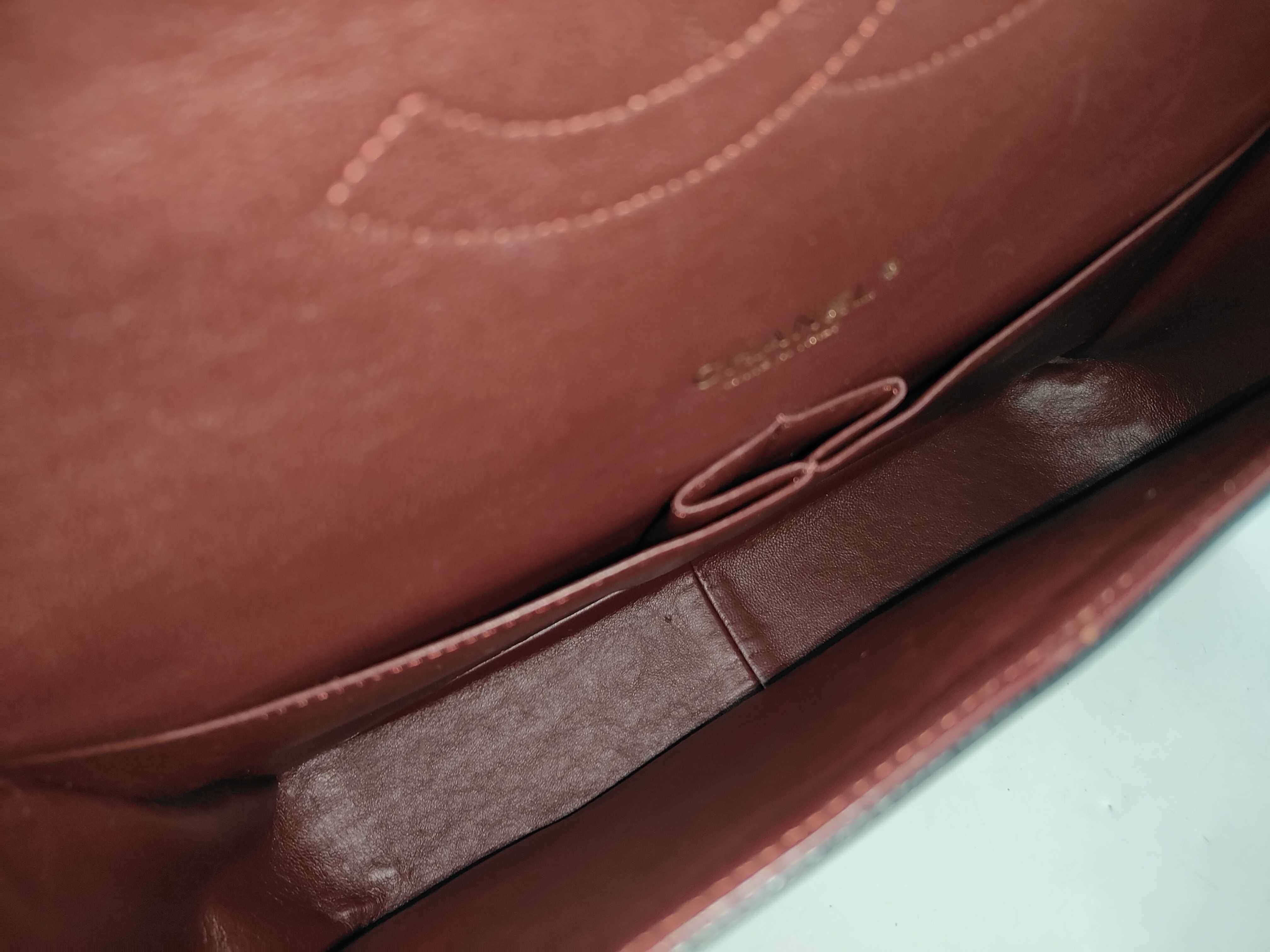 Caviar Leather Large Size Shoulder Bag (with seal and card) — view 9