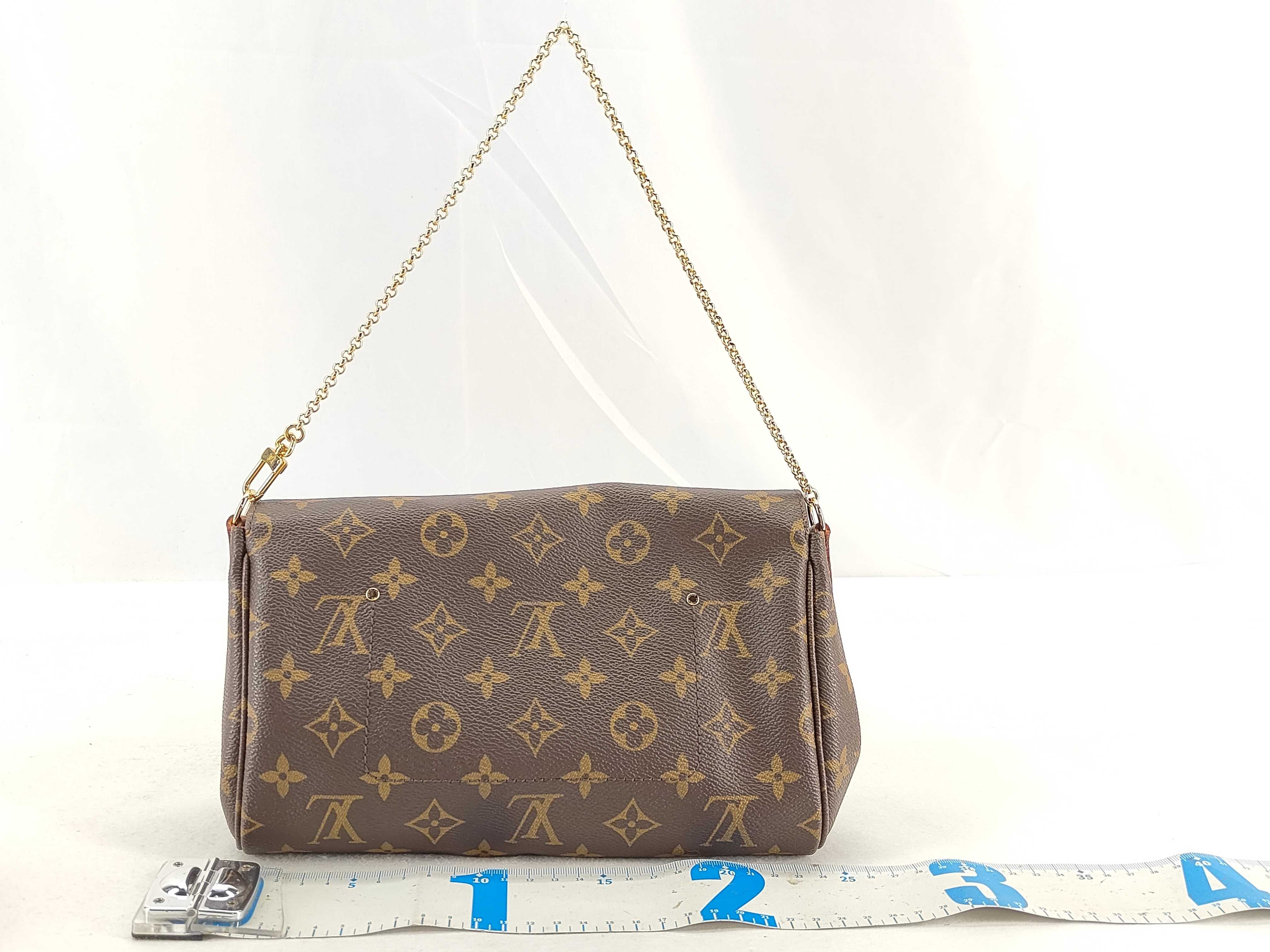 Monogram LV Favorite MM M40718 Shoulder Bag — view 2