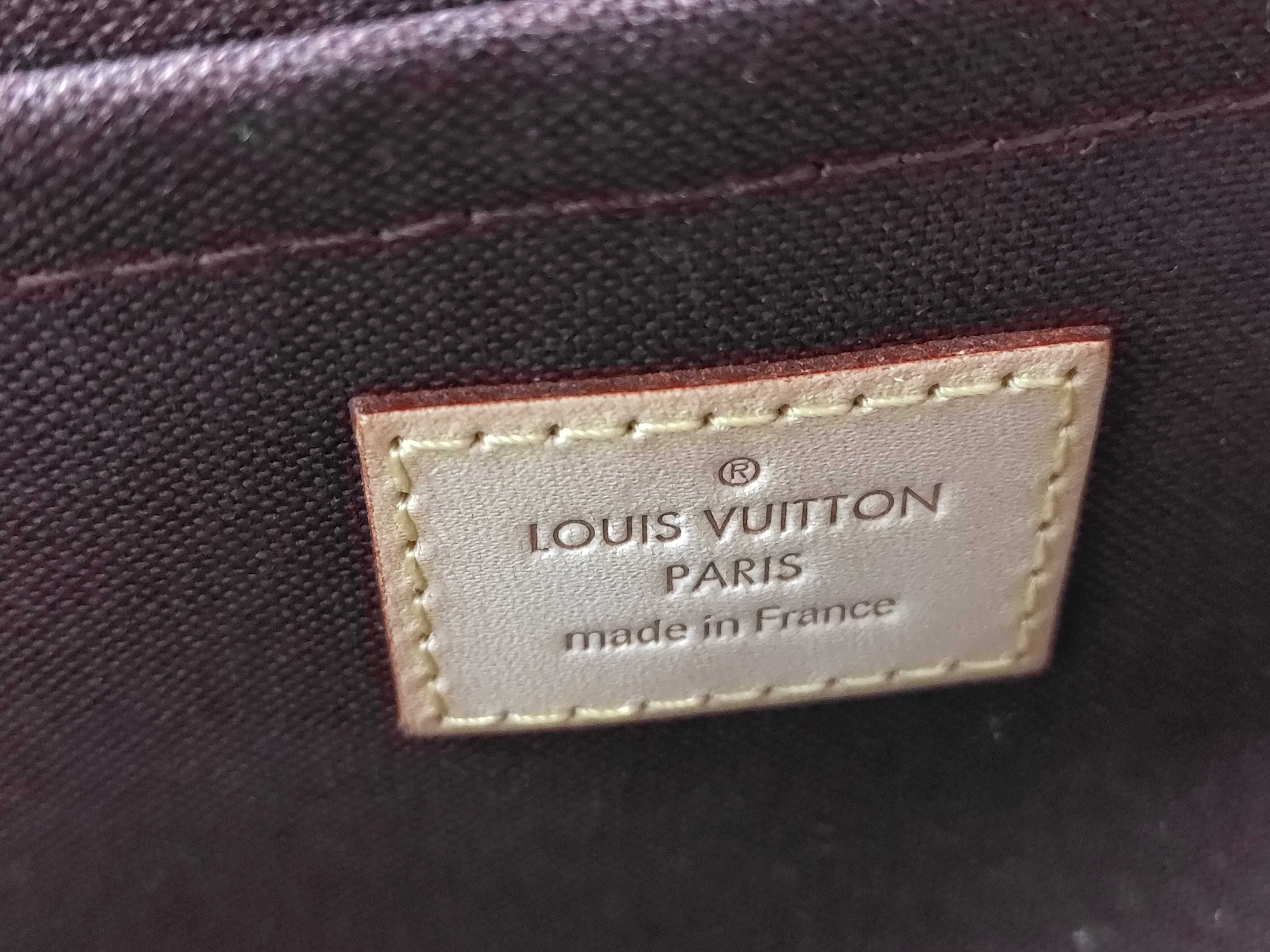 Monogram LV Favorite MM M40718 Shoulder Bag — view 12