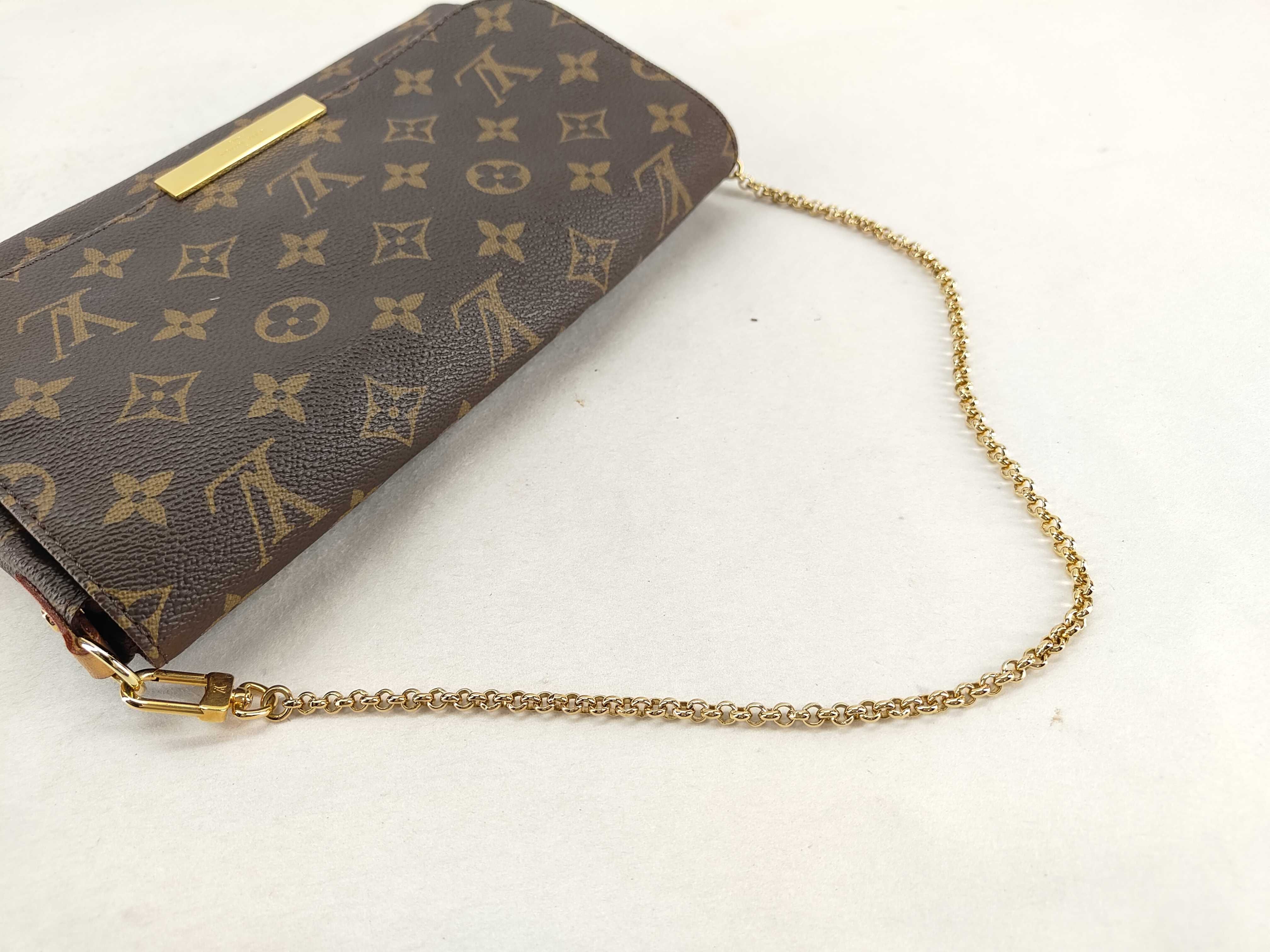 Monogram LV Favorite MM M40718 Shoulder Bag — view 4