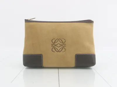 pouch