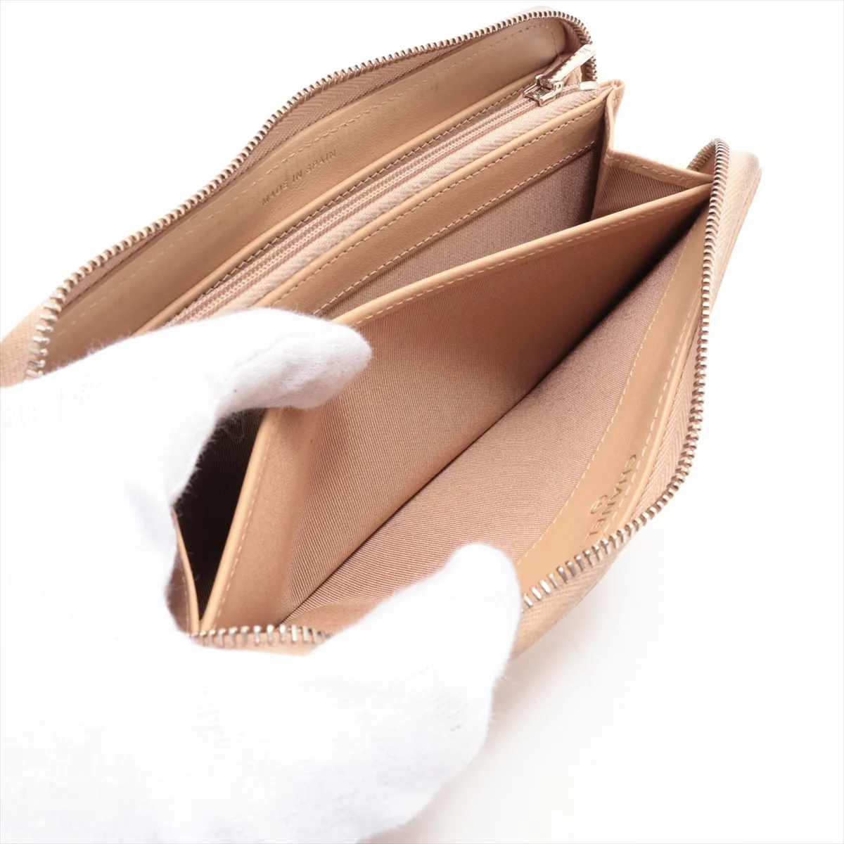 Matelassé Caviar Skin Long Wallet, Beige, Gold Hardware, 28578371 — view 6