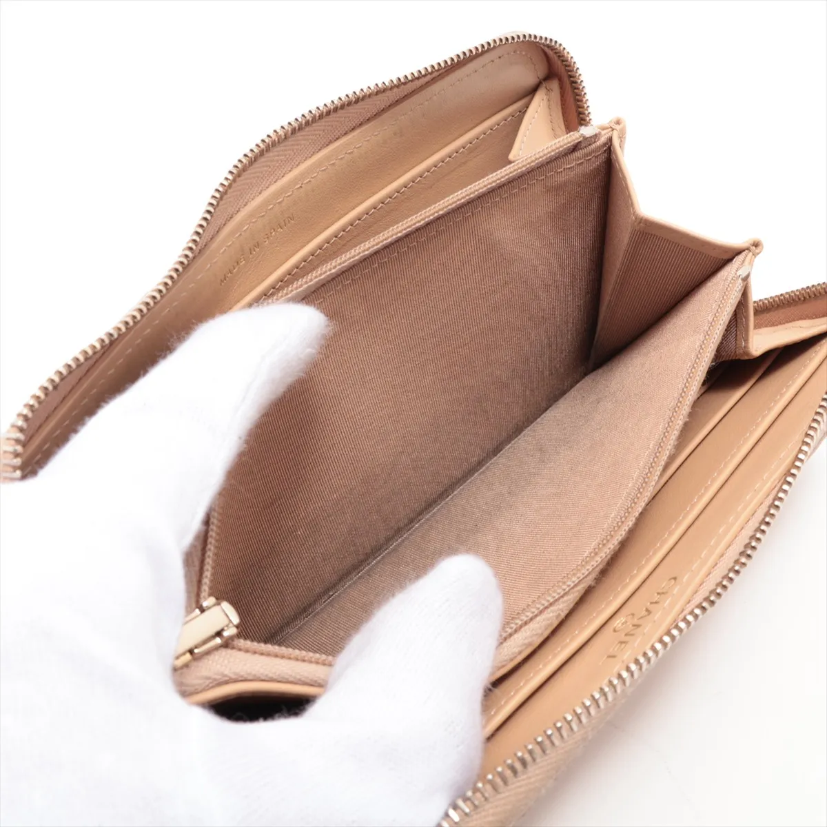 Matelassé Caviar Skin Long Wallet, Beige, Gold Hardware, 28578371 — view 7