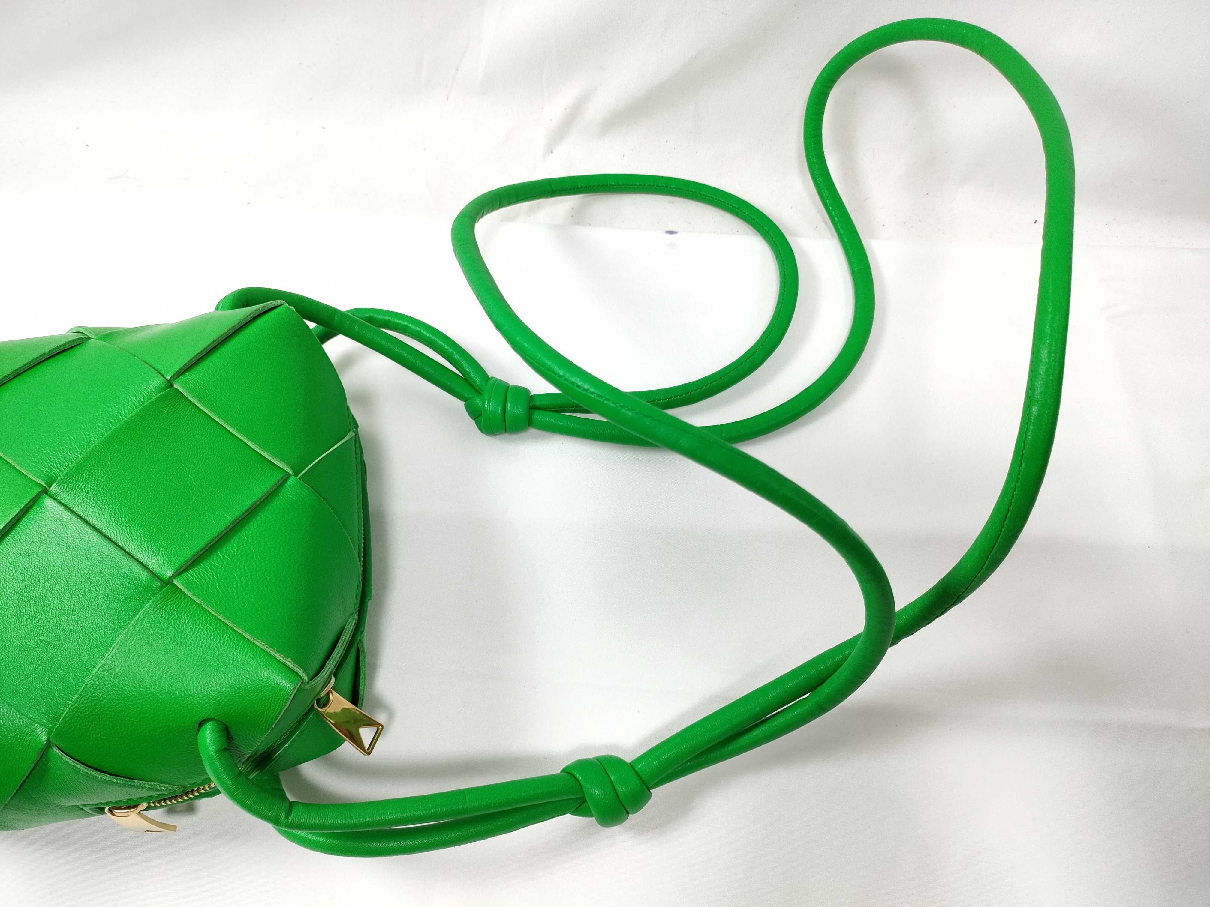 Maxi Intrecciato Mini Cassette Camera Bag Leather Shoulder Bag Green Shoulder Bag — view 6