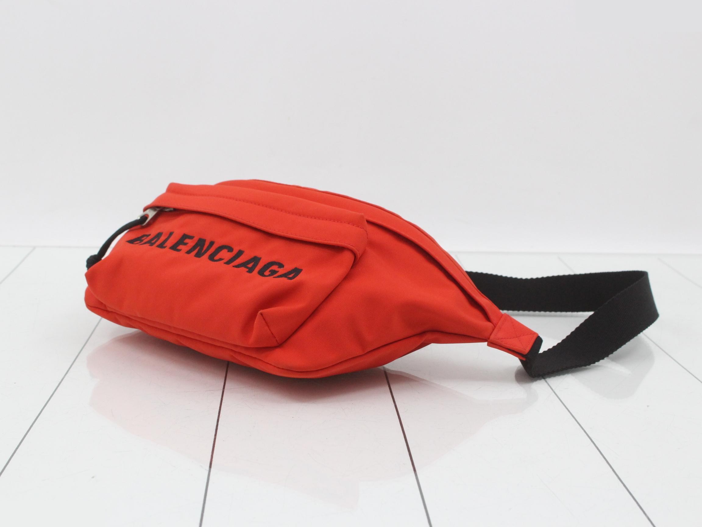 533009 Wheel Belt Pack Nylon Body Bag Red — view 6