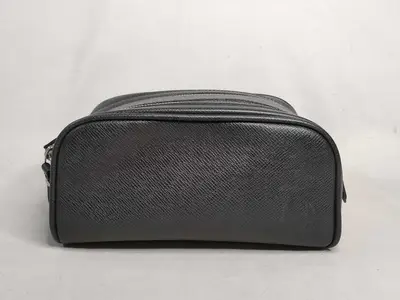 Taiga Leather M32492 Black Second Bag Clutch Bag Second Bag