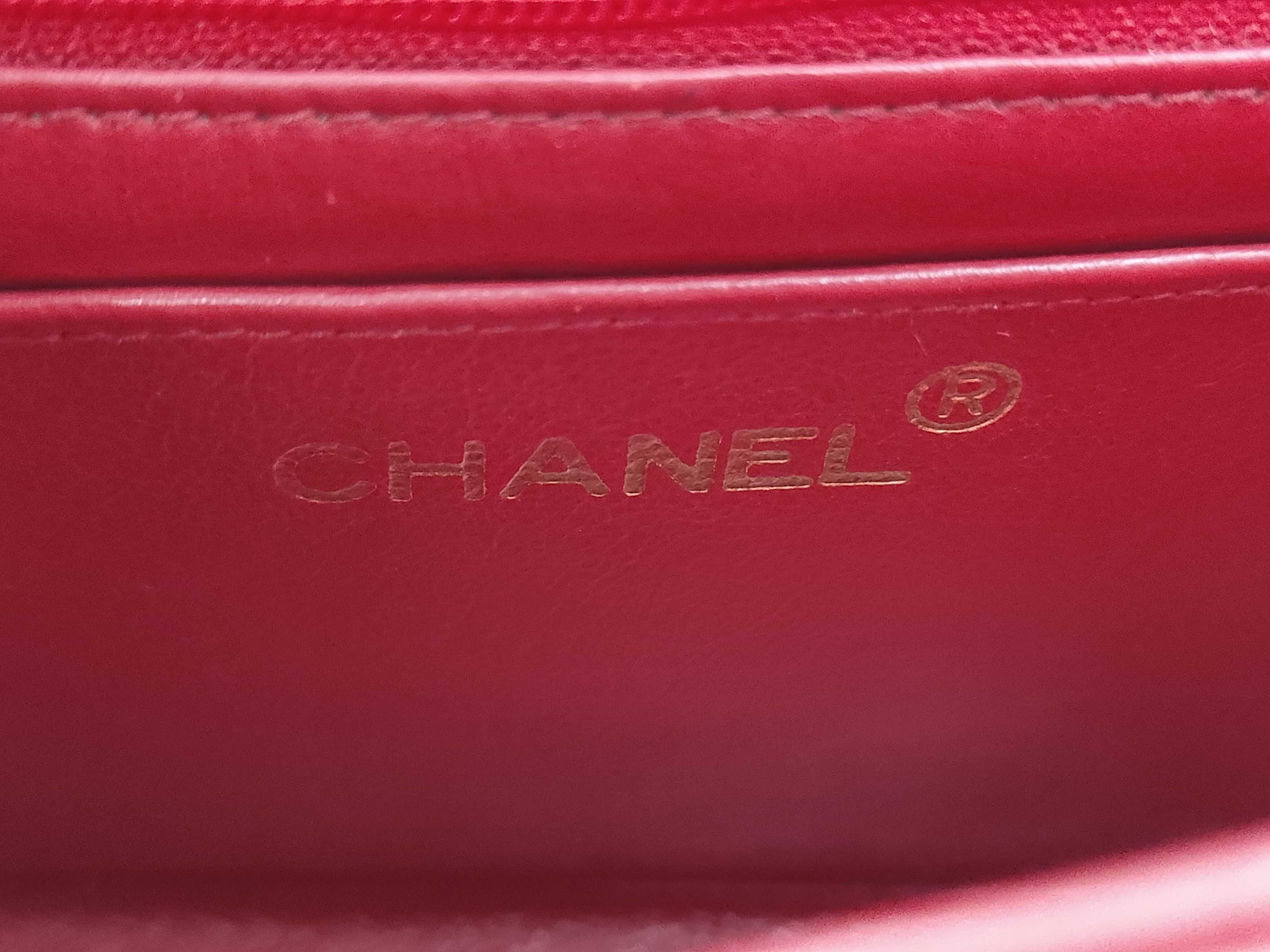 V-stitch shoulder bag — view 11