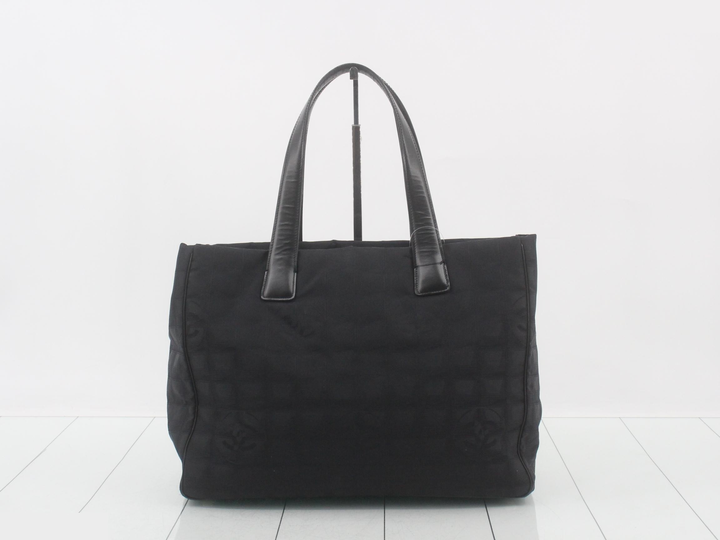 New Travel Tote Bag MM, Black, Nylon