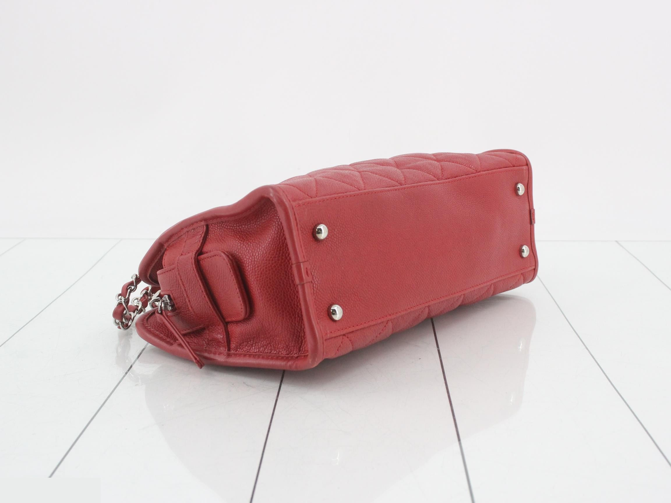 Caviar leather Coco Mark chain semi-shoulder bag — view 5