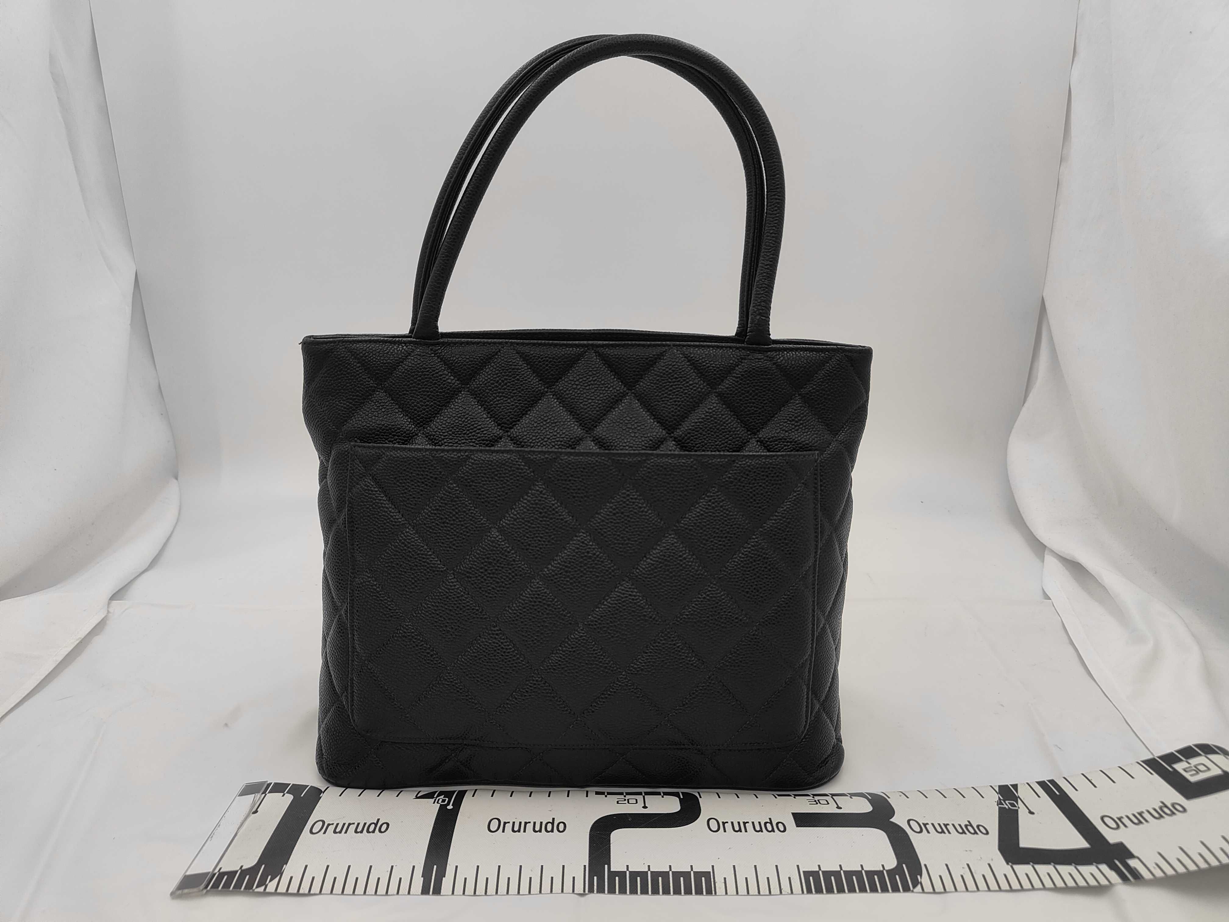 Caviar Skin Reissue Tote Bag (Black) — view 2