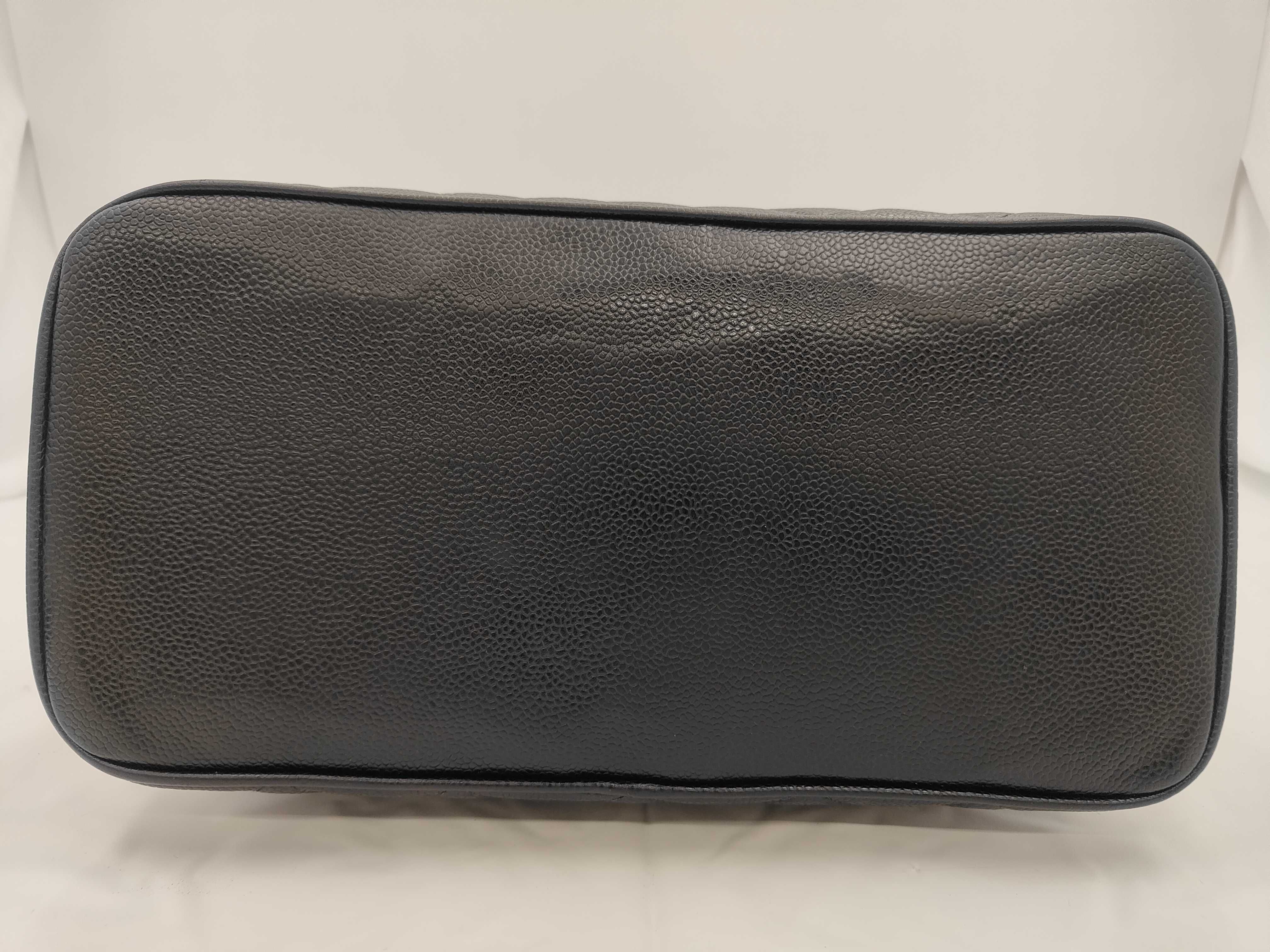Caviar Skin Reissue Tote Bag (Black) — view 7