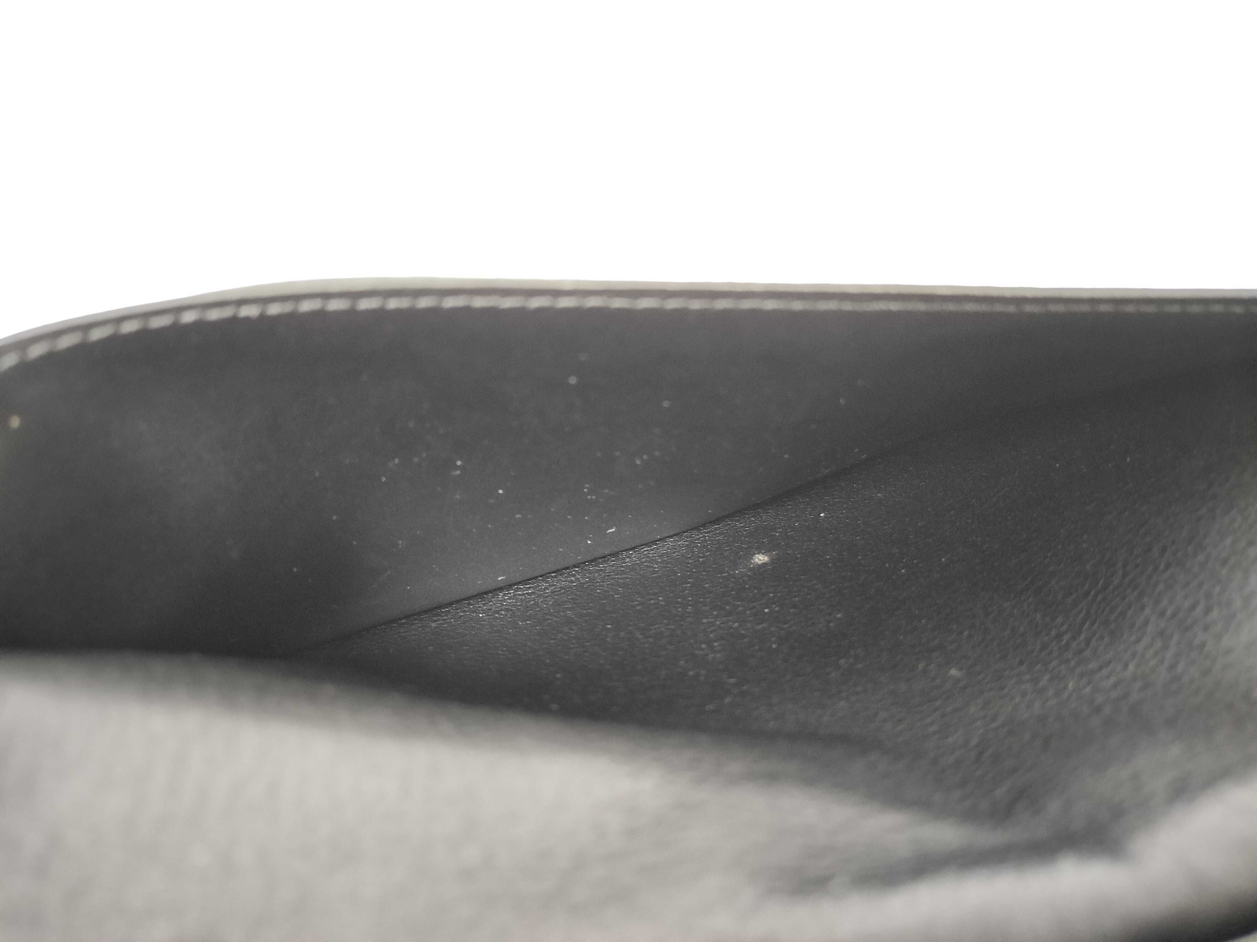 Portefeuille Brazza Wallet in Taurillon Leather — view 10